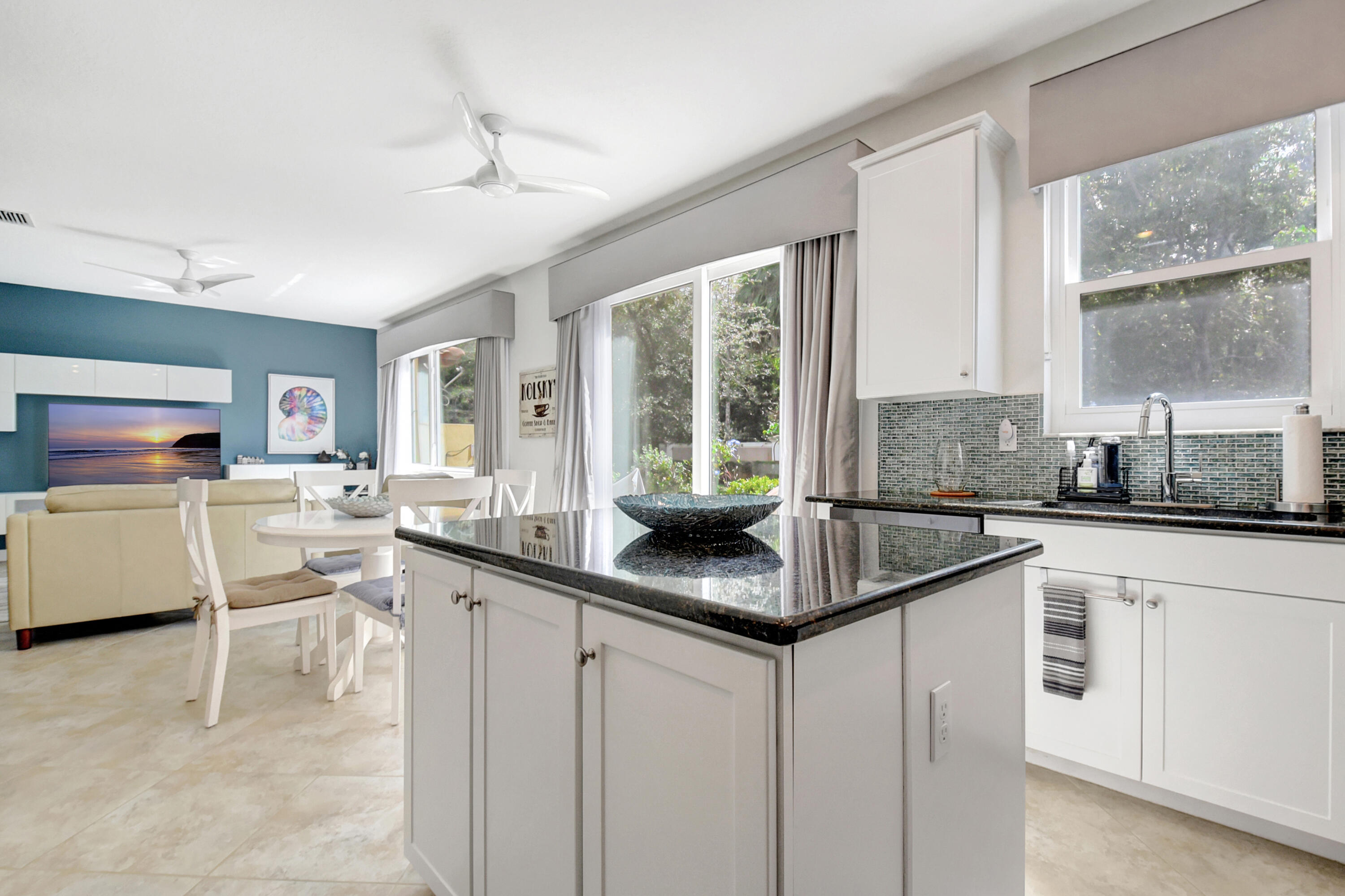 4598 Capital Drive Property Photo 10