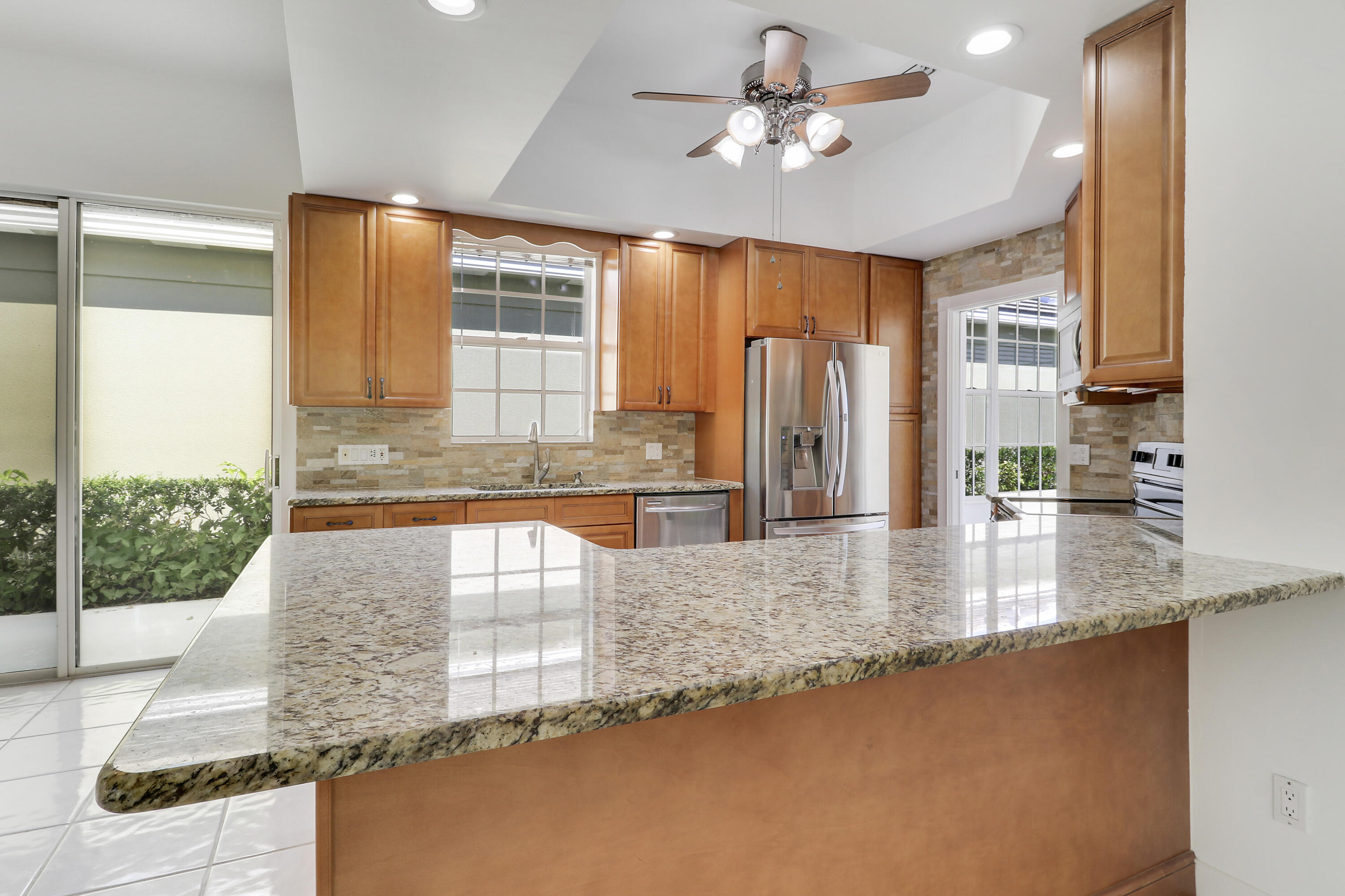 220 NW Bentley Circle Property Photo 1