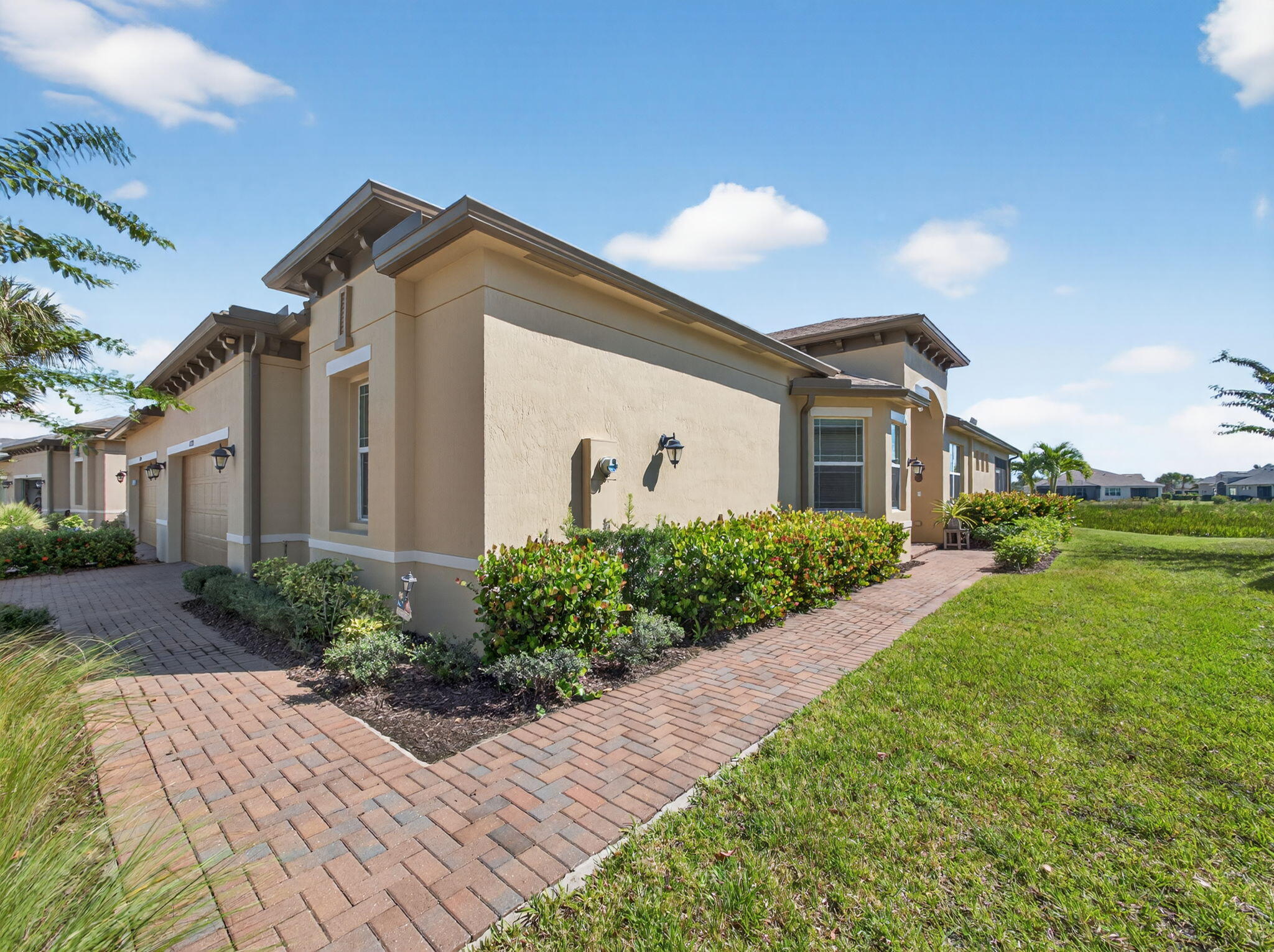 11231 Sw Winding Lakes Circle Property Photo 6