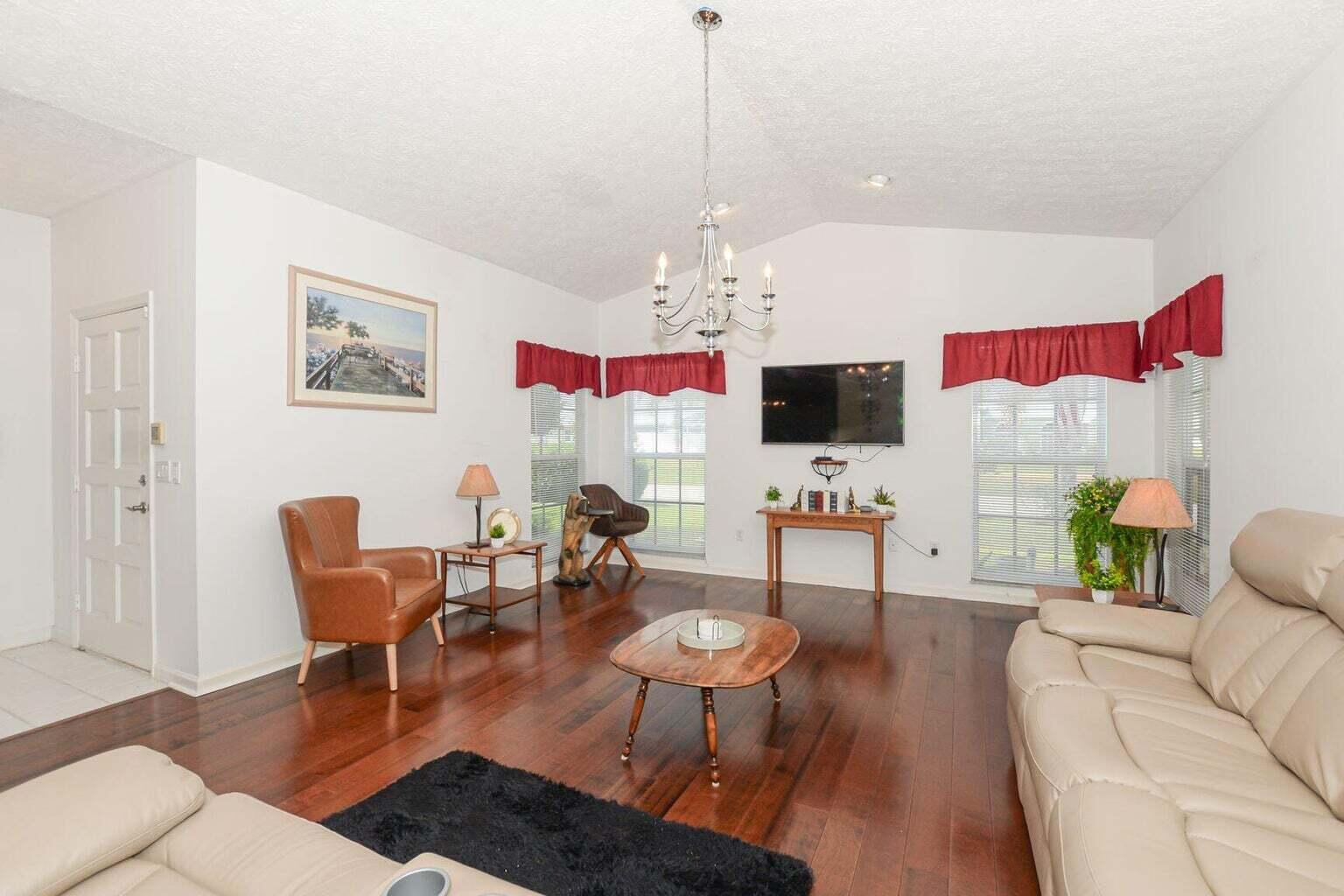 6876 Bronte Circle Property Photo 16