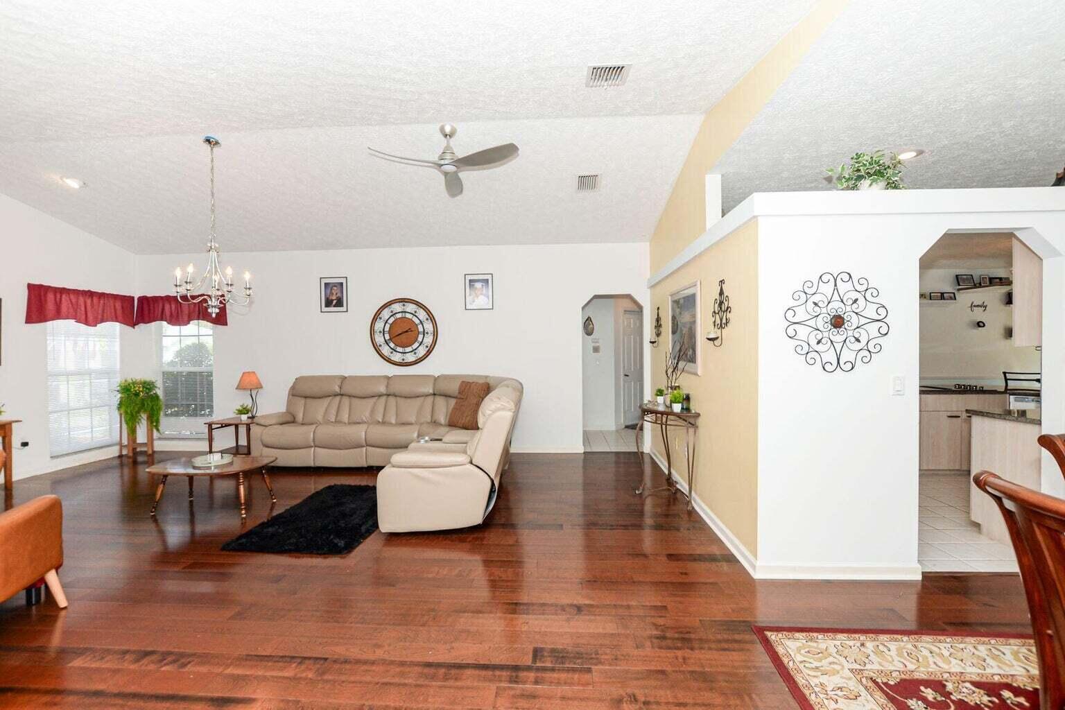 6876 Bronte Circle Property Photo 18