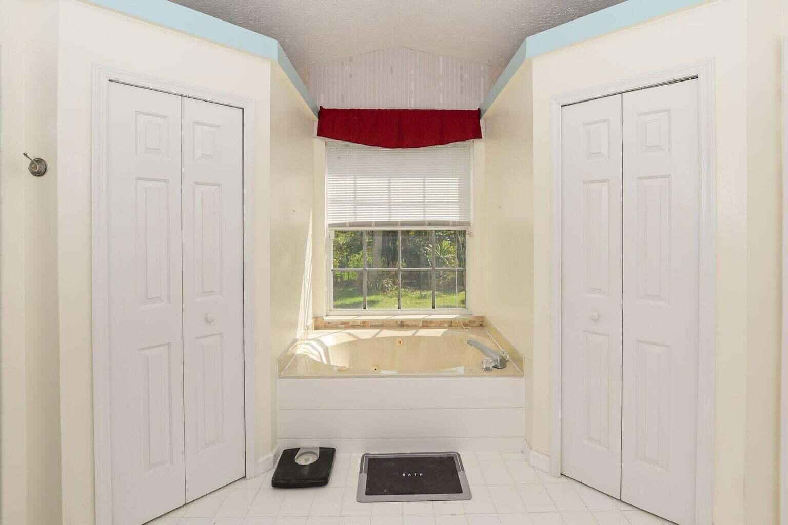 6876 Bronte Circle Property Photo 22