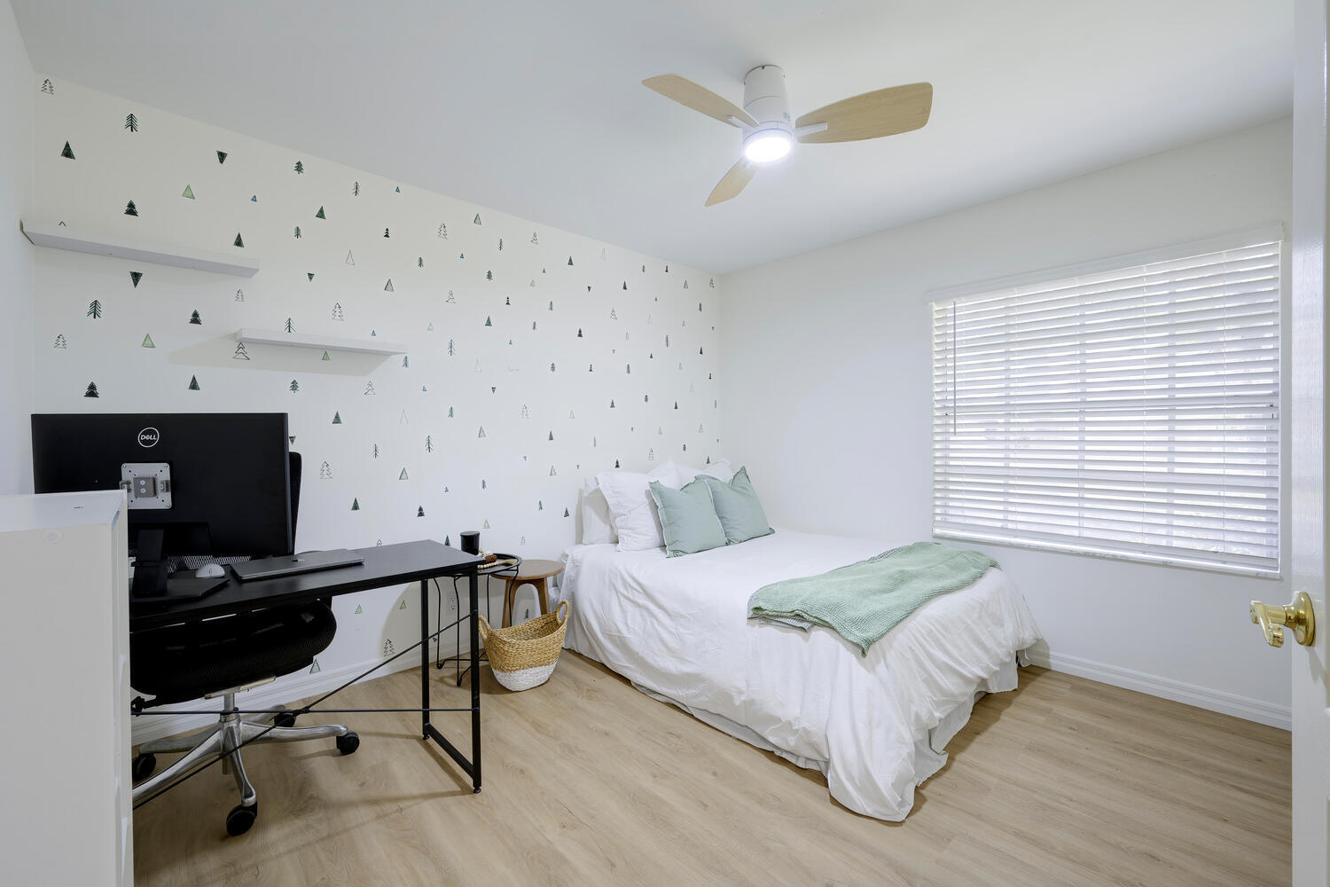 32 Admirals Court Property Photo 16