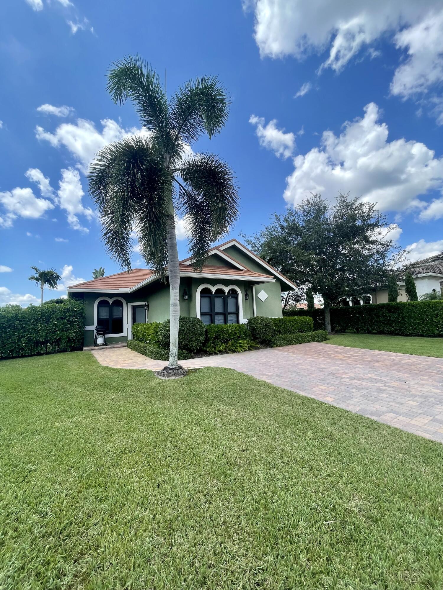 15590 Hawker Lane Property Photo 1