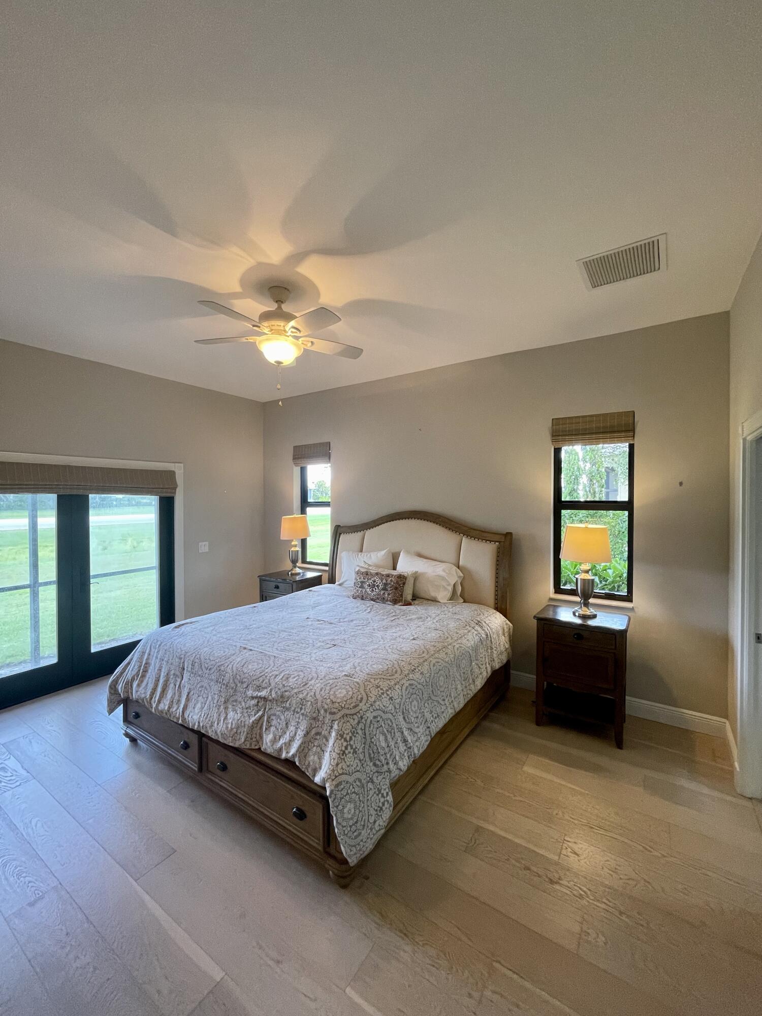 15590 Hawker Lane Property Photo 7