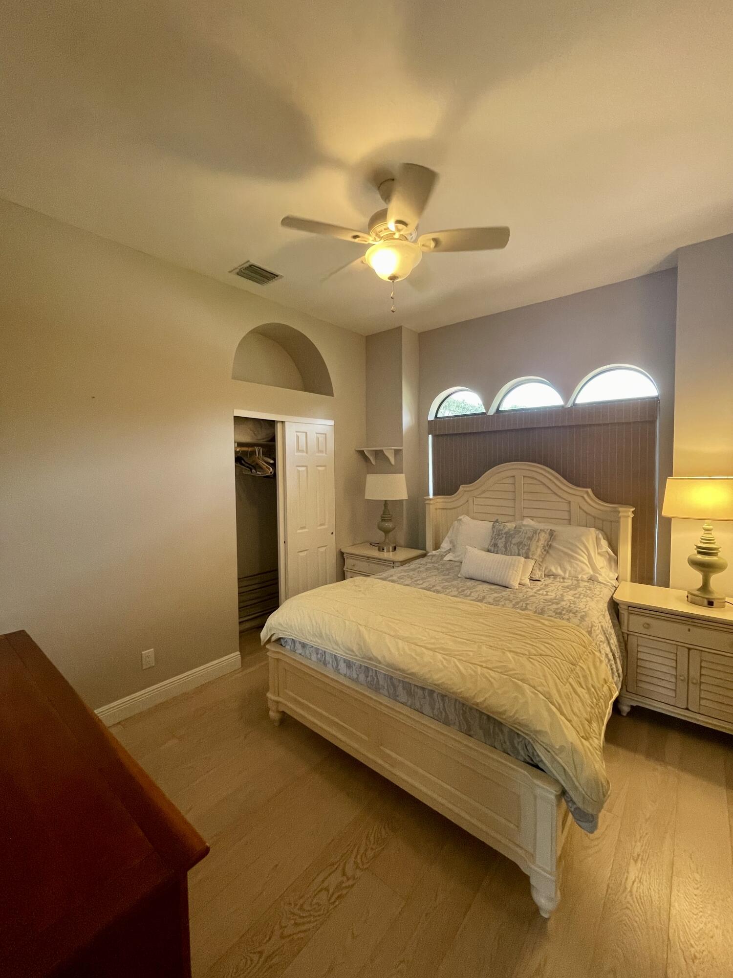 15590 Hawker Lane Property Photo 8