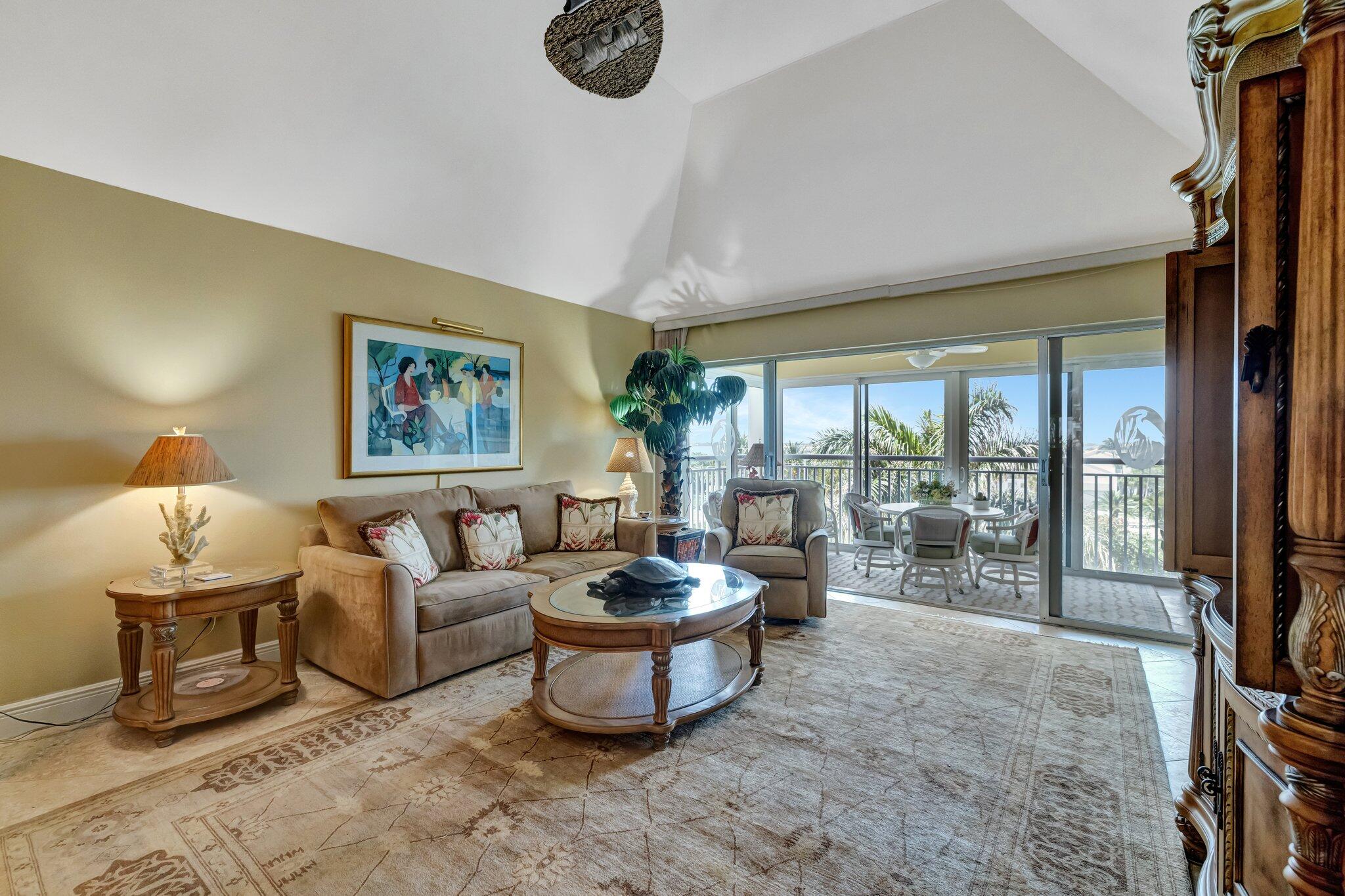 1555 Ne Ocean Boulevard 402 Property Photo 9