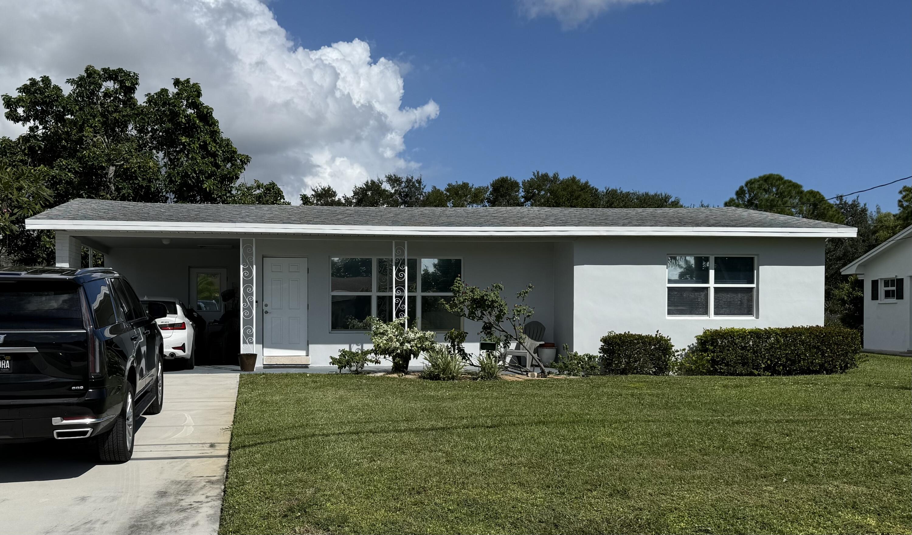 2623 Northside Drive Property Photo 1