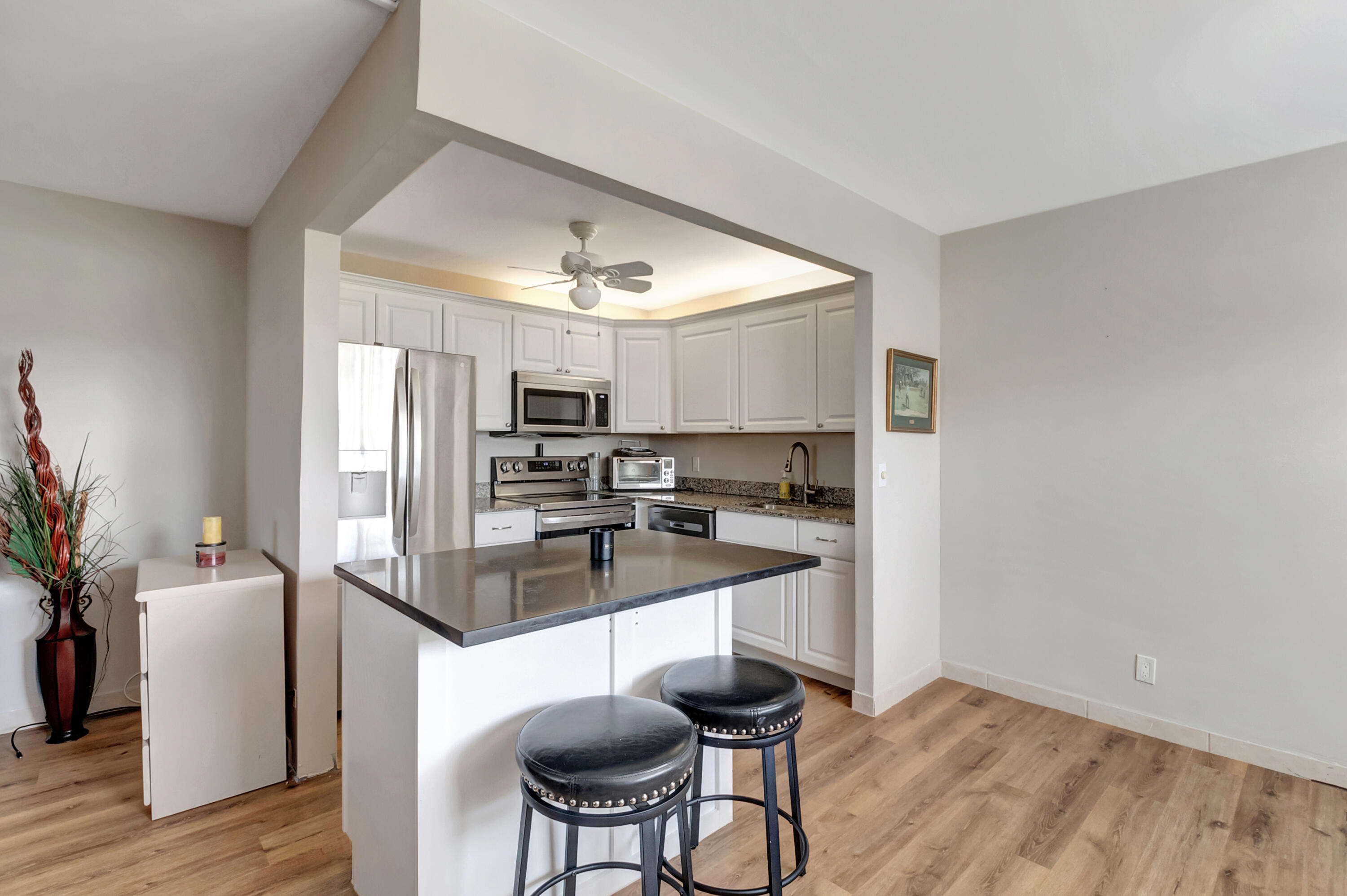 195 Monaco E 195 Property Photo 8