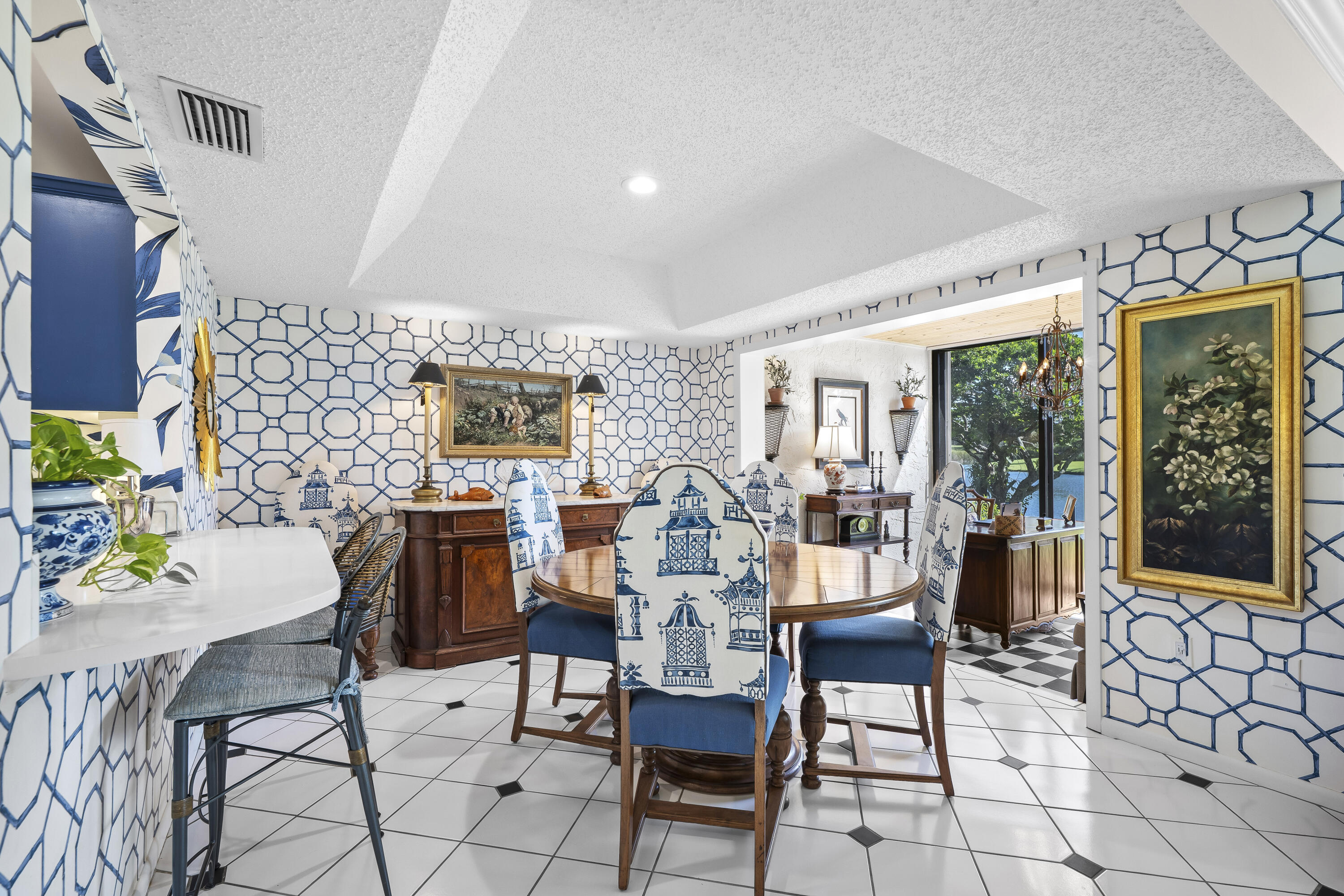 5610 Se Foxcross Place Property Photo 10