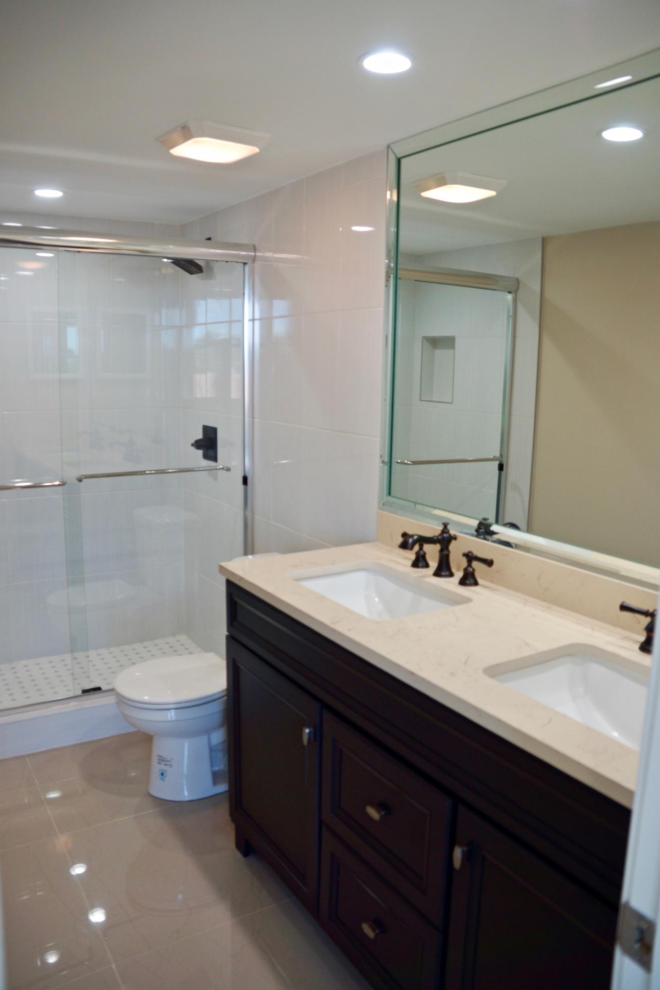 301 Croton Avenue 406 Property Photo 6