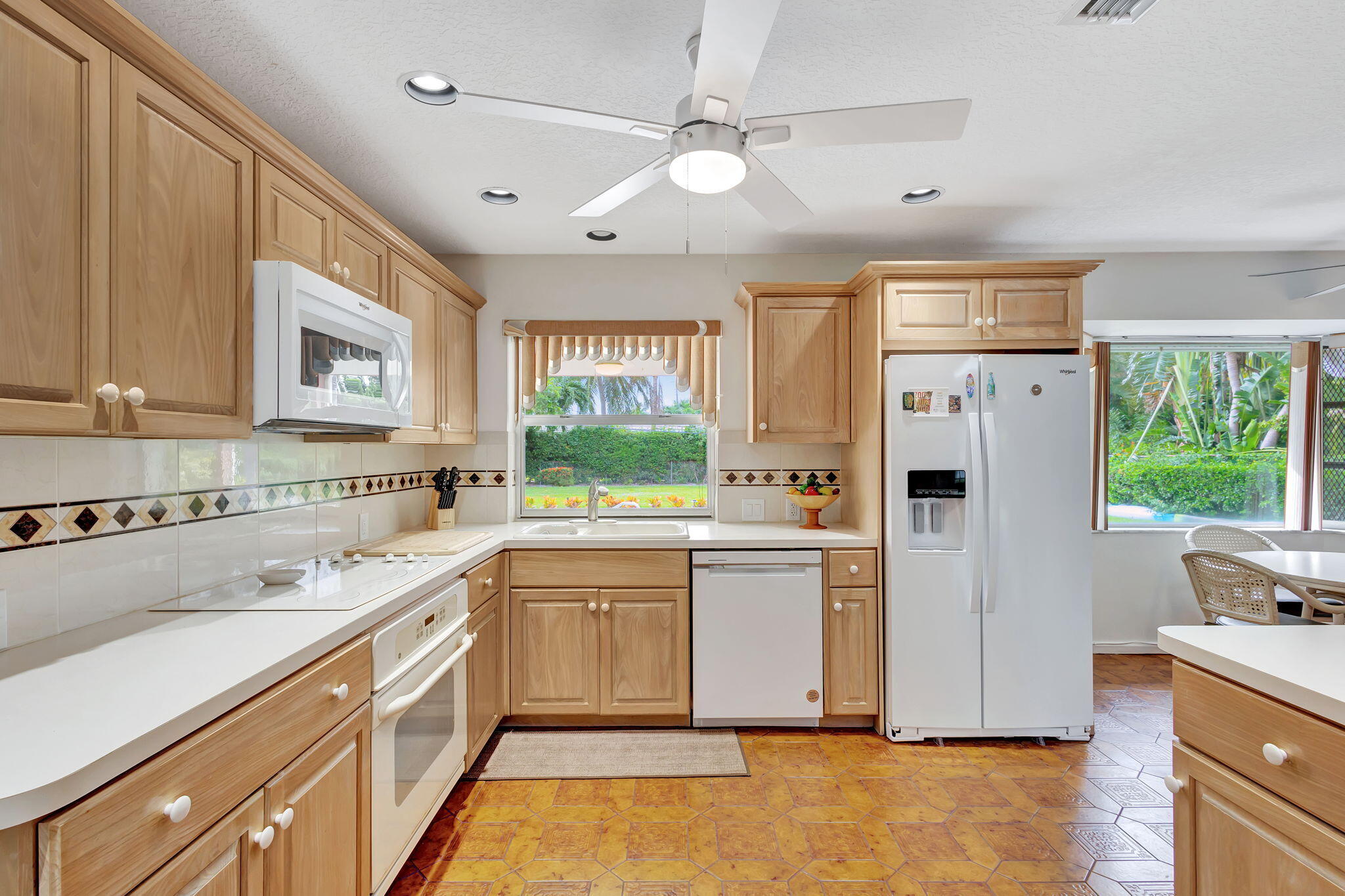 1141 Pine Point Road Property Photo 9