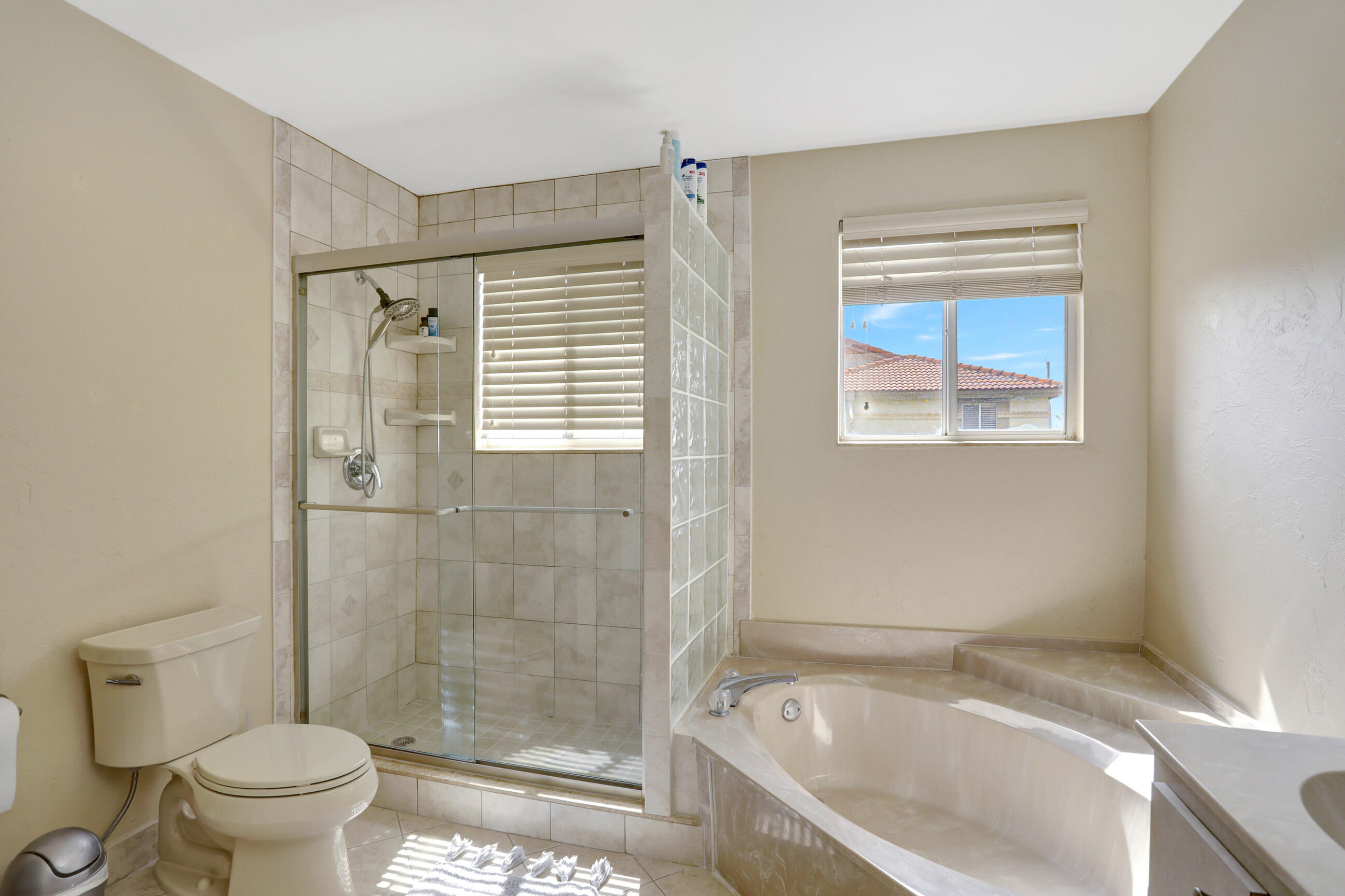 6770 Via Regina Property Photo 11