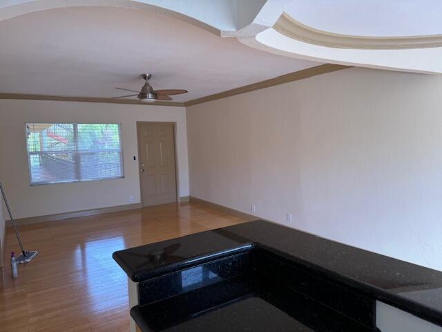 744 Ne 14th Avenue 12 Property Photo 5