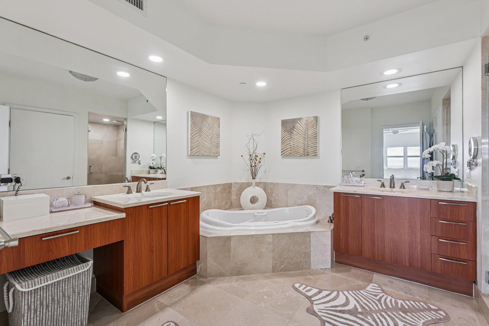 2640 Lake Shore Drive 2312 Property Photo 35