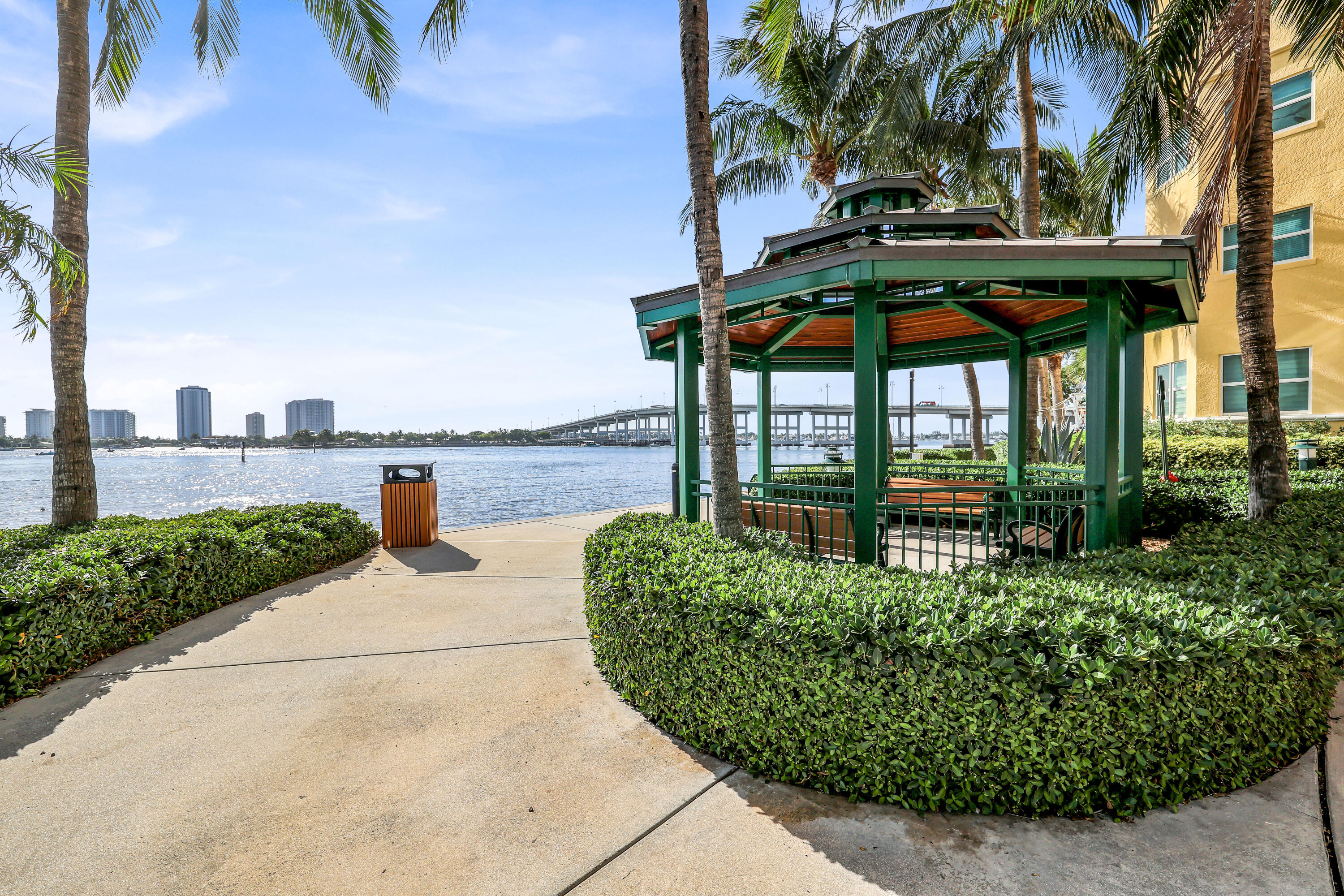 2640 Lake Shore Drive 2312 Property Photo 53