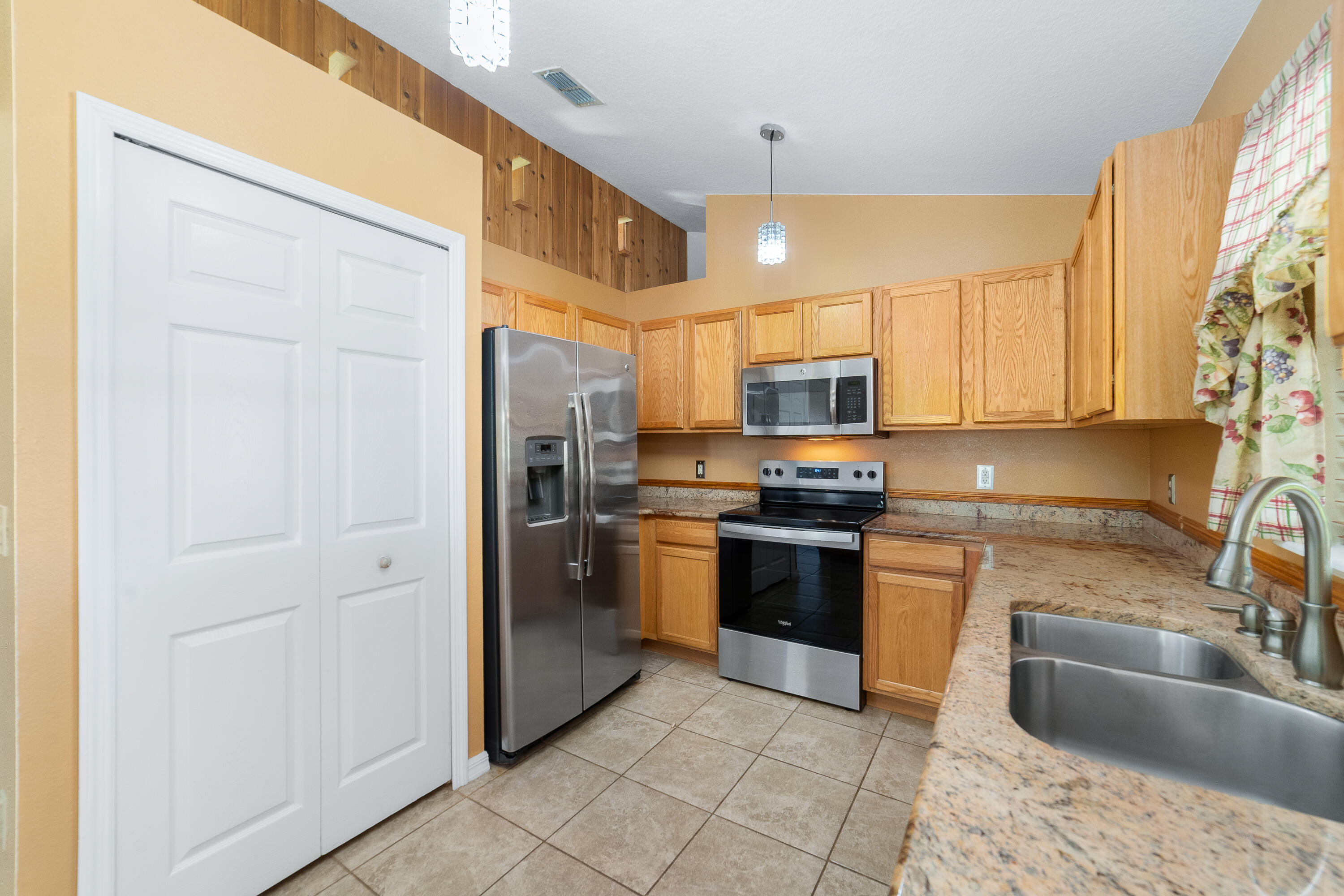 1165 Se 40th Avenue Property Photo 5
