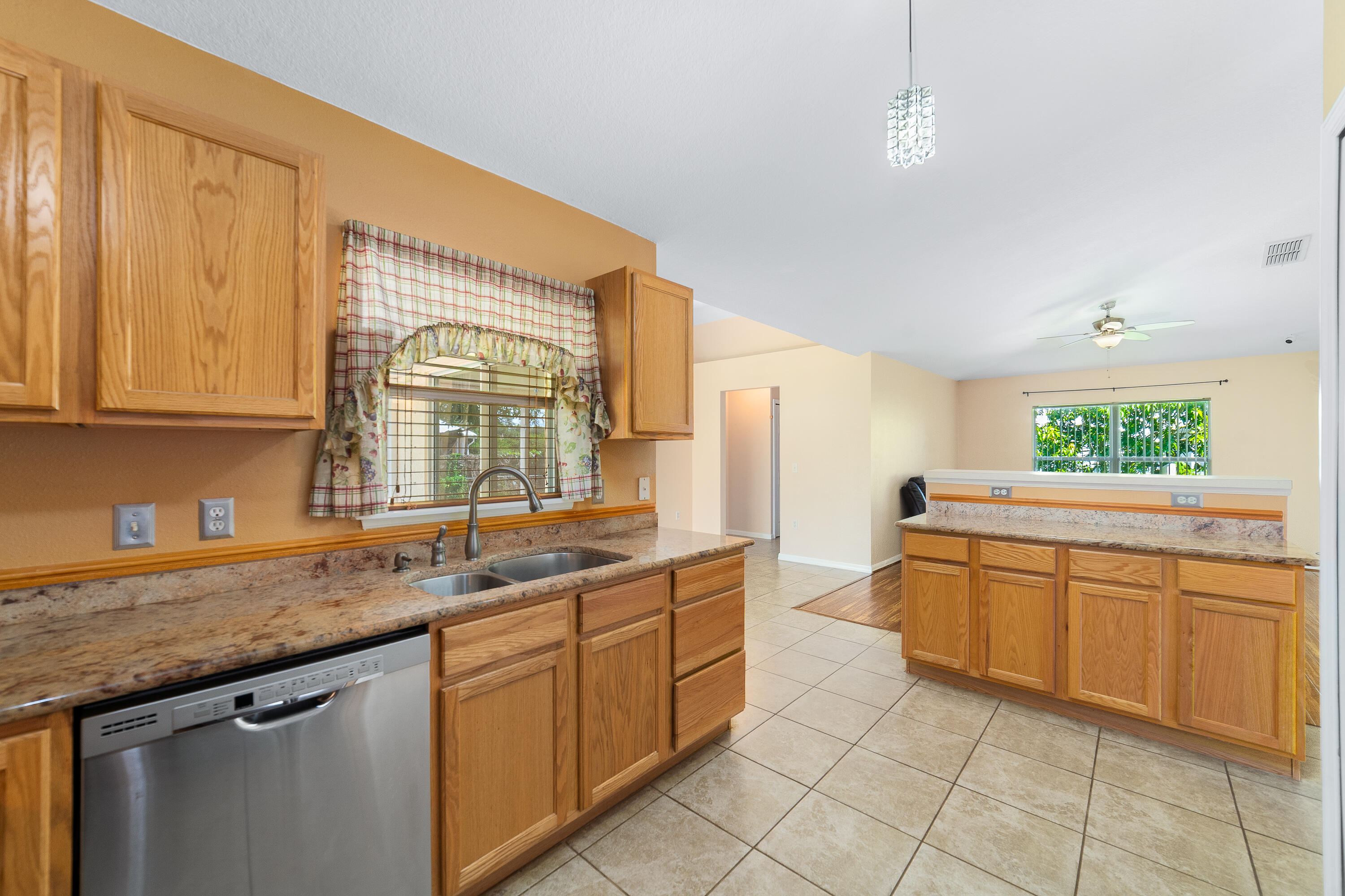 1165 Se 40th Avenue Property Photo 6