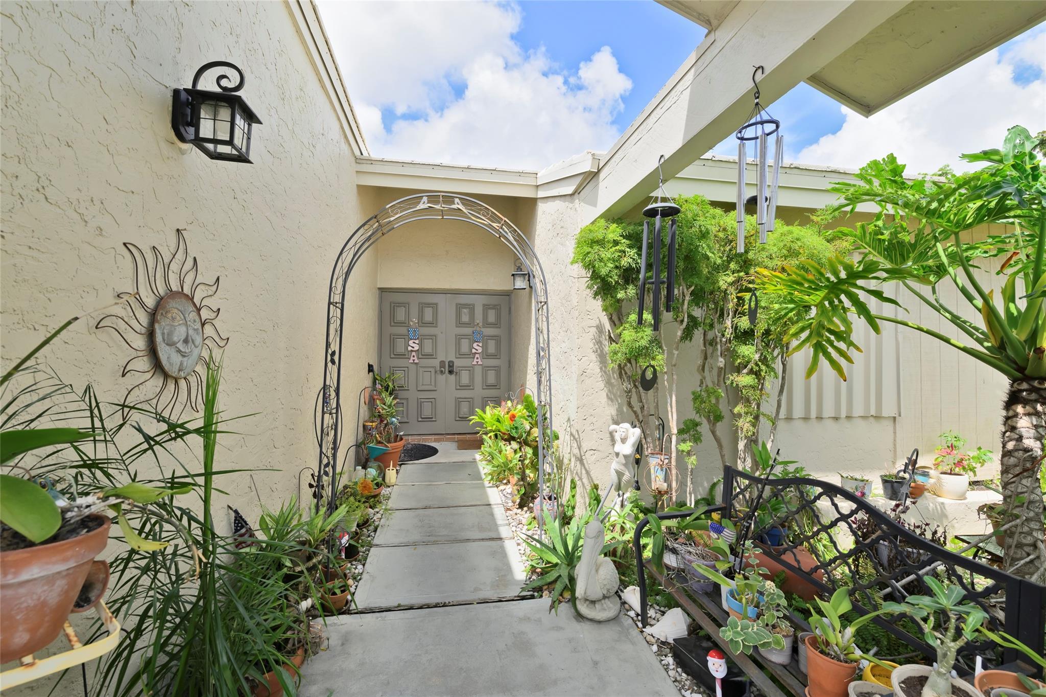 22349 Treetop Circle Property Photo 5