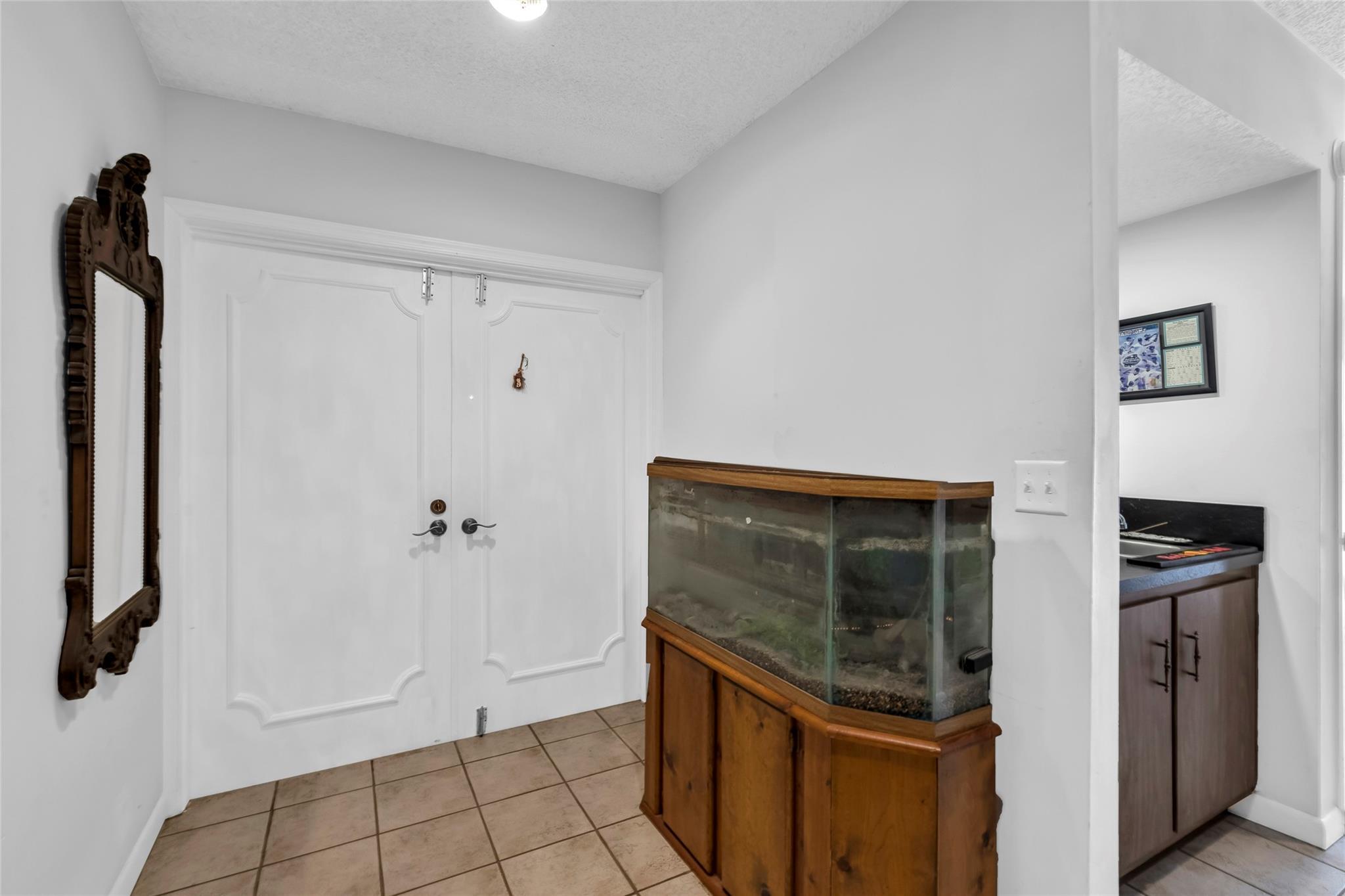 22349 Treetop Circle Property Photo 6
