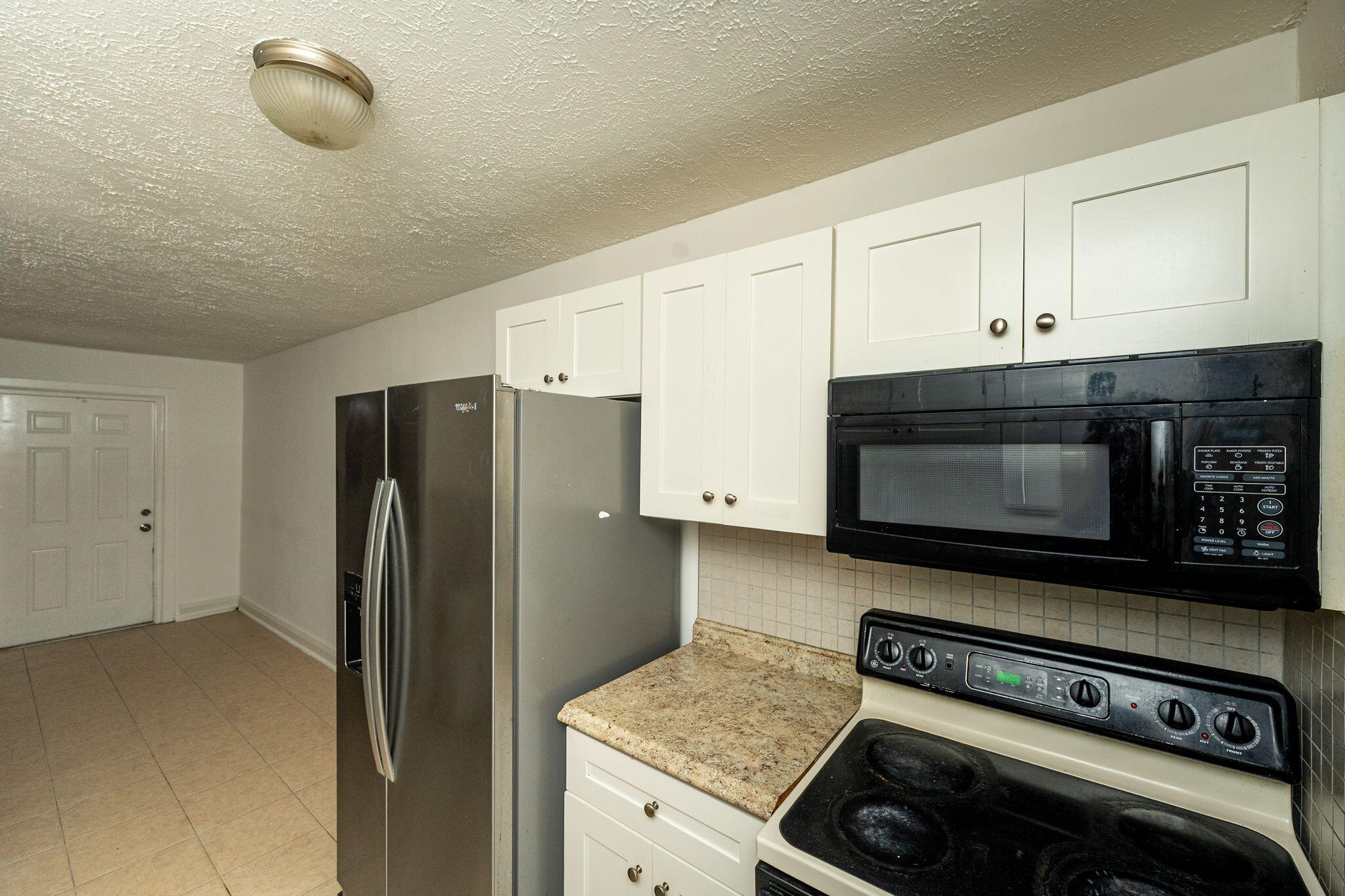 2108 Avenue E Property Photo 7