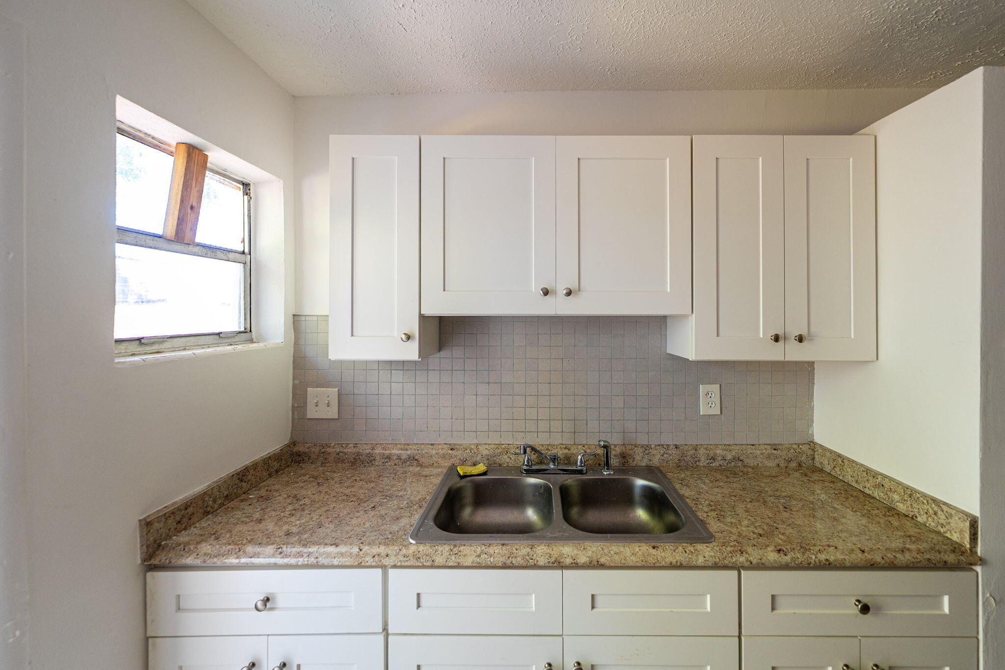 2108 Avenue E Property Photo 21