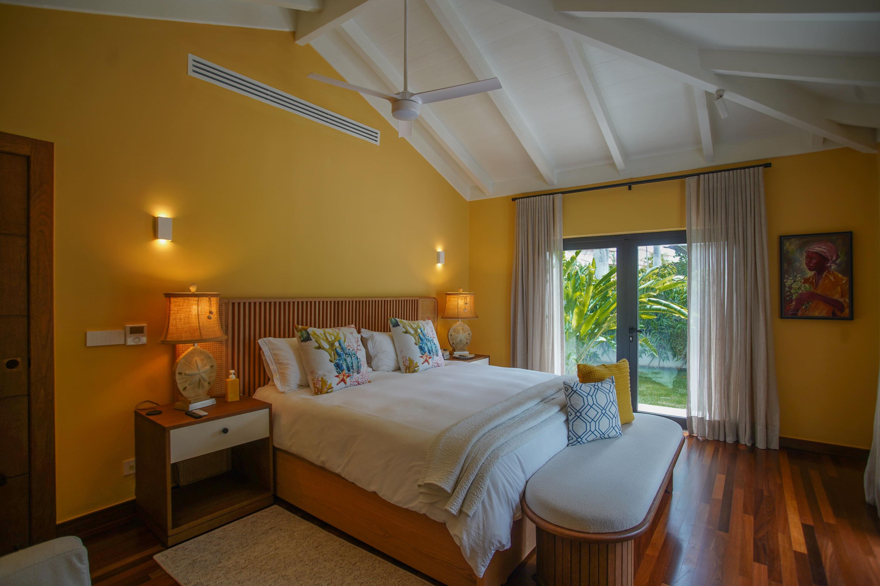 21 00 Property Photo 12