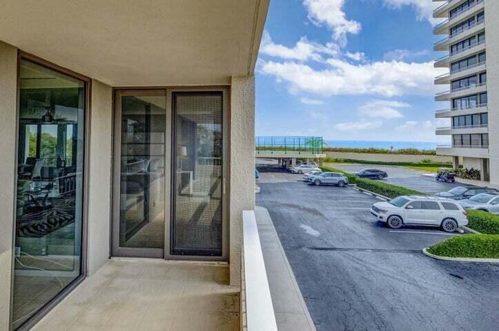 5550 N Ocean Drive 2b Property Photo 23