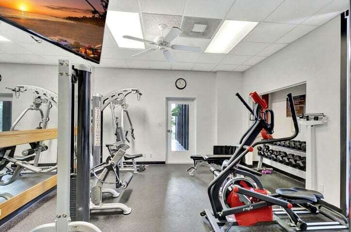 5550 N Ocean Drive 2b Property Photo 33