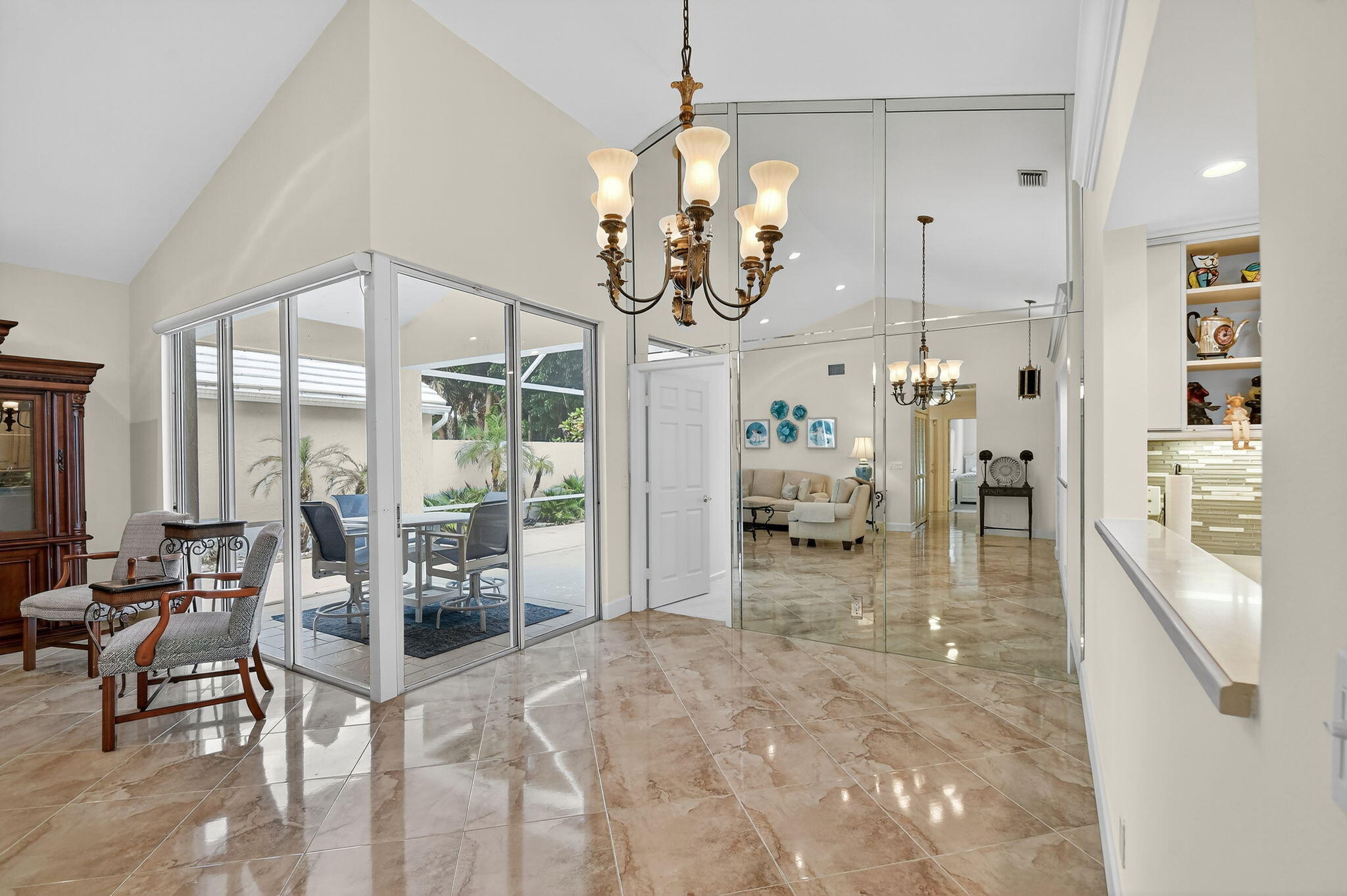 9333 Heathridge Drive Property Photo 12