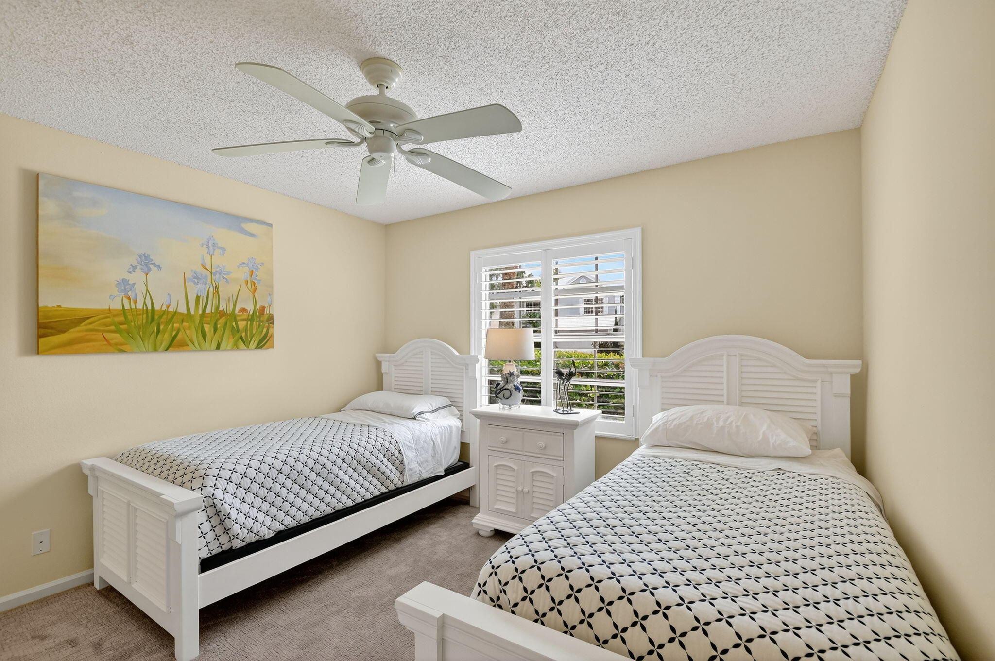 9333 Heathridge Drive Property Photo 32