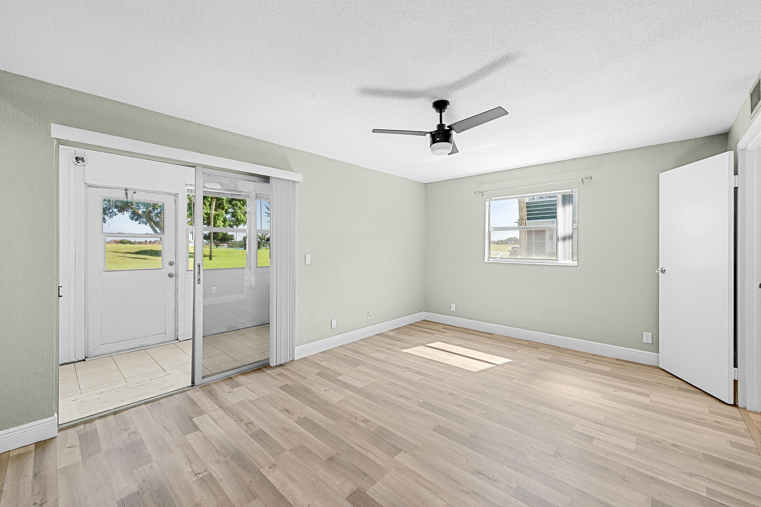 106 Tuscany B Property Photo 23