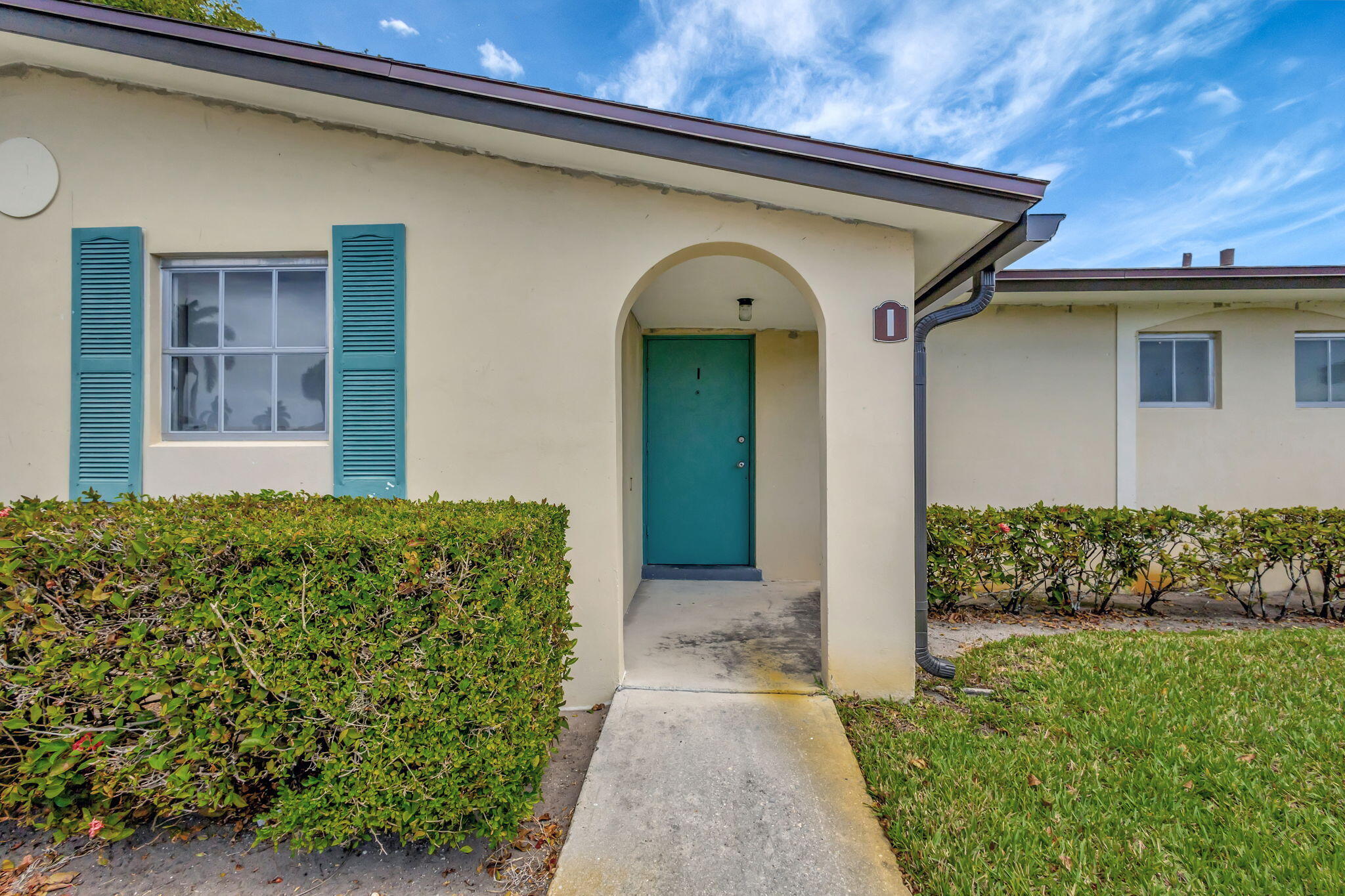 2966 Ashley Dr Drive E I Property Photo 3
