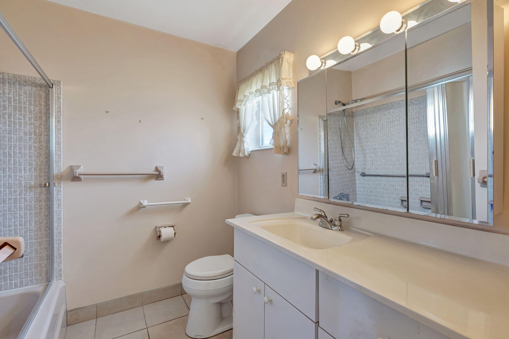 2966 Ashley Dr Drive E I Property Photo 16
