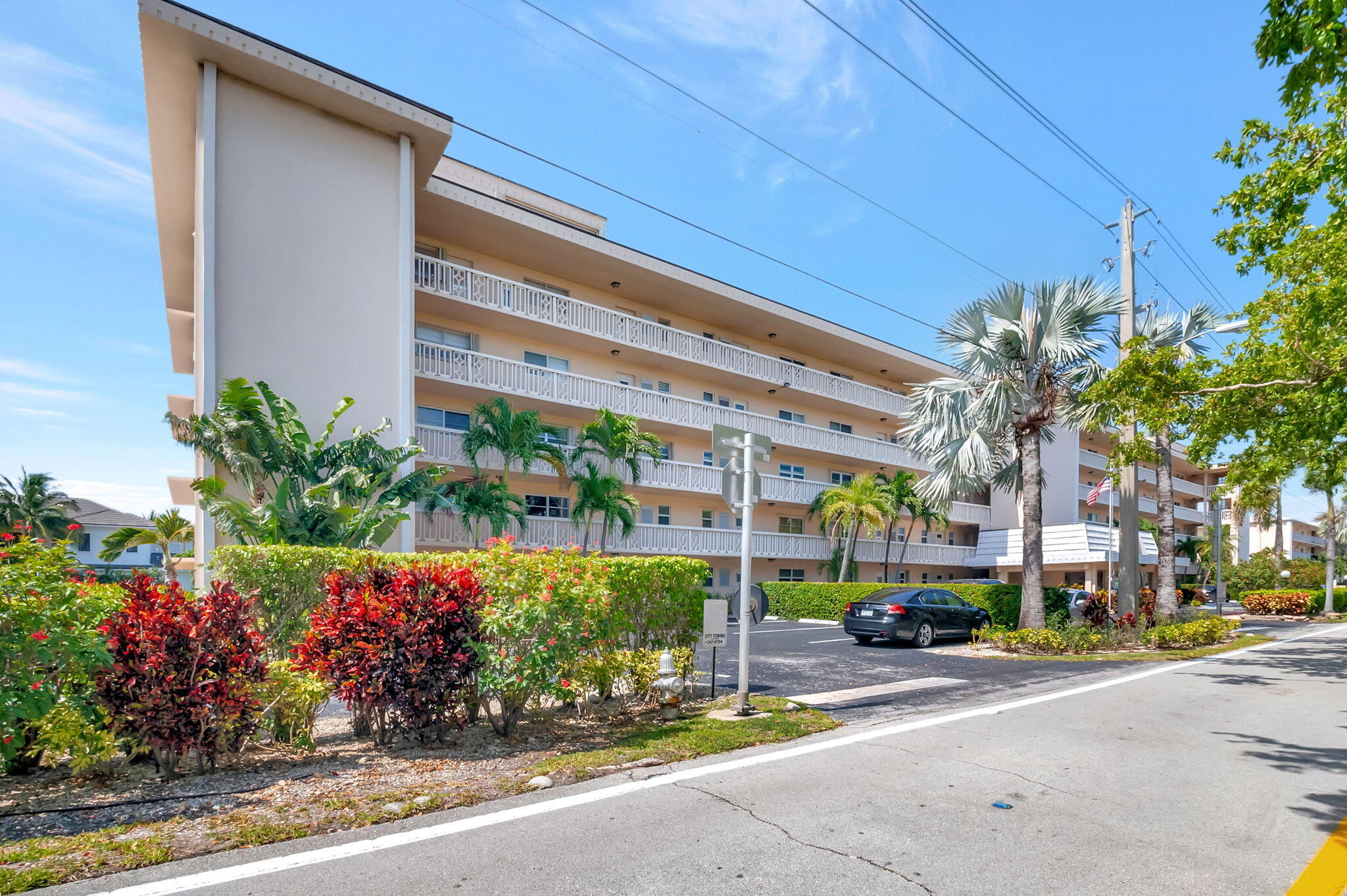750 Ne Spanish River Boulevard 103 Property Photo 2