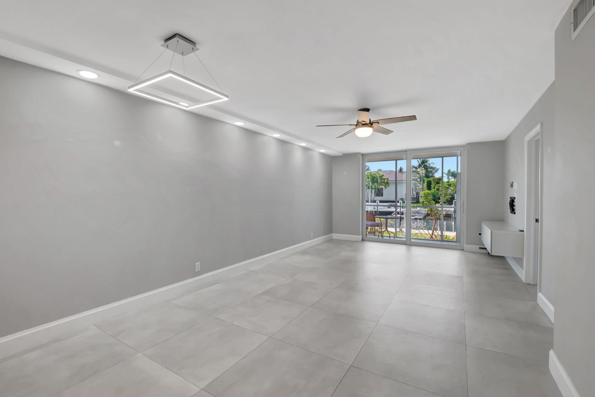 750 Ne Spanish River Boulevard 103 Property Photo 14