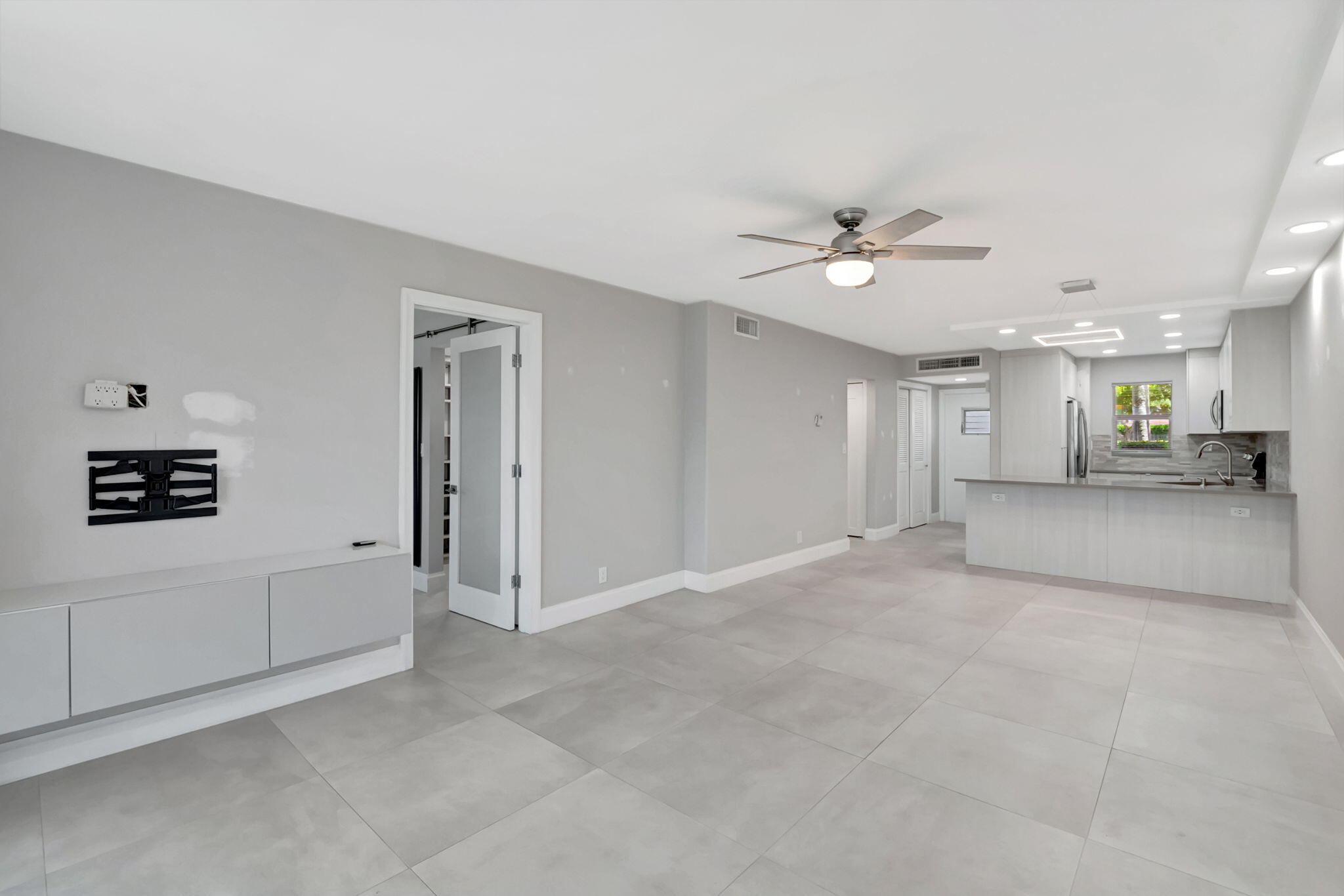 750 Ne Spanish River Boulevard 103 Property Photo 17