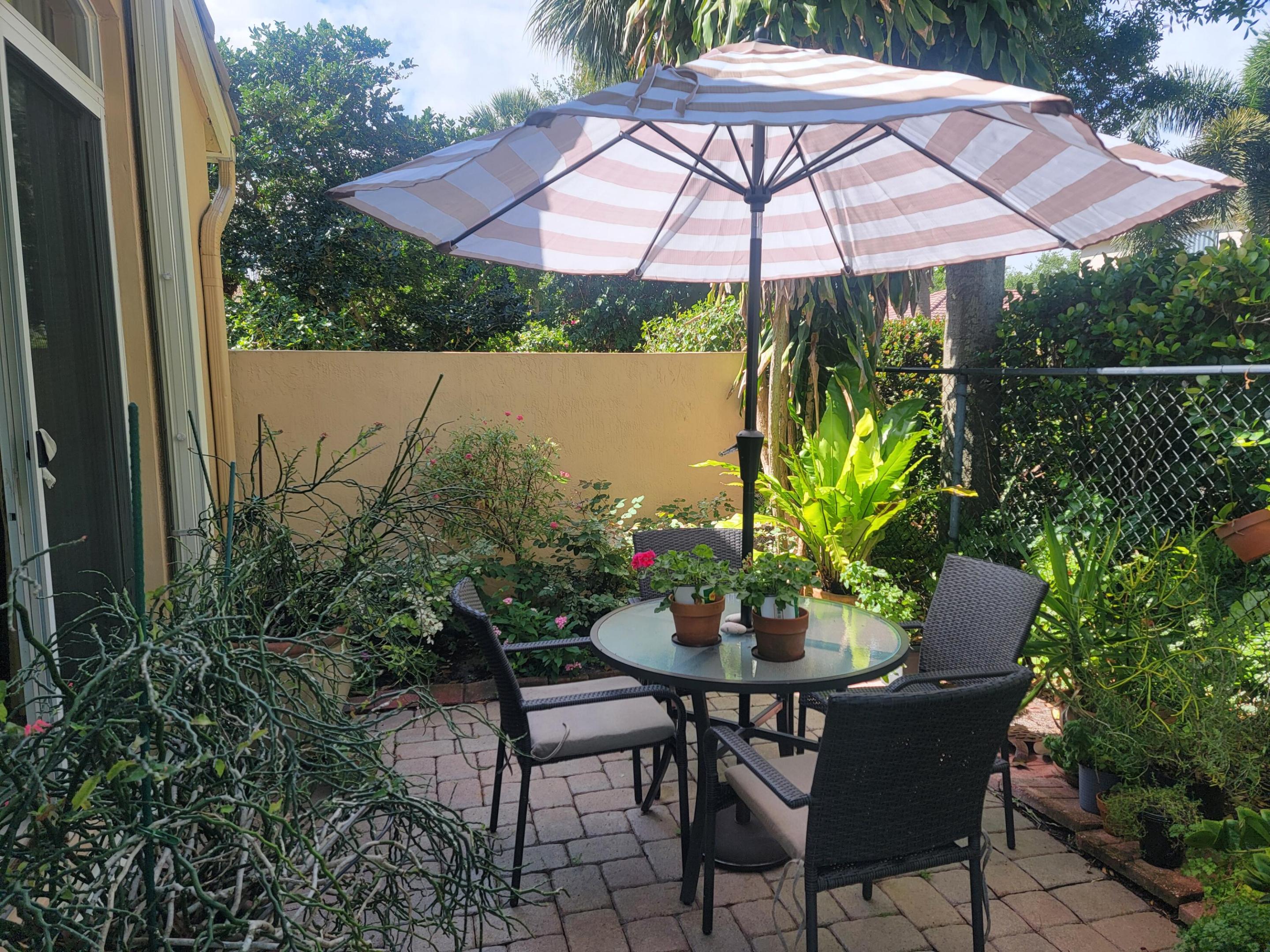 6585 Lurais Drive Property Photo 33