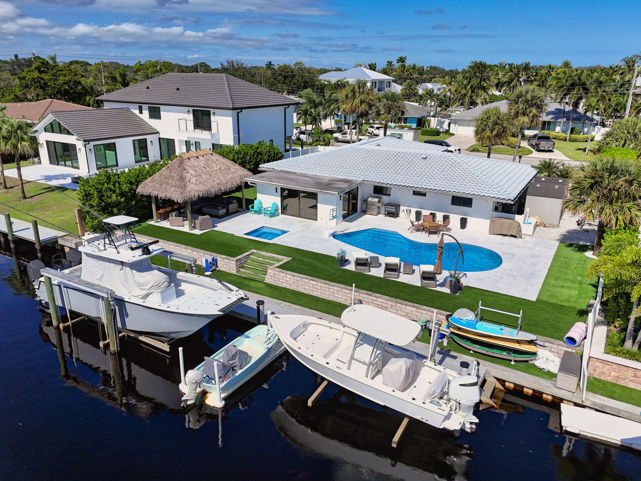 12 Leeward Circle Property Photo 1