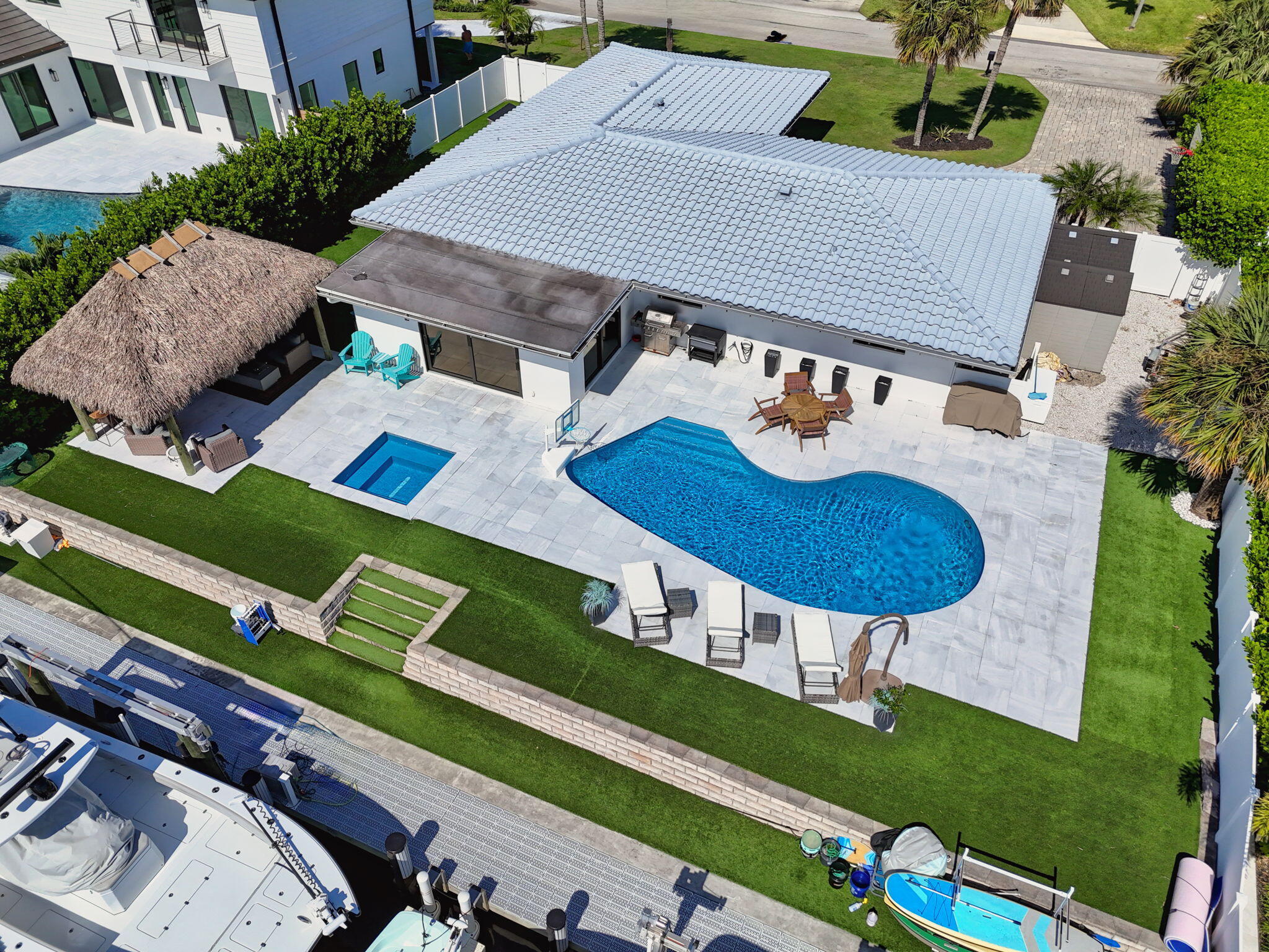 12 Leeward Circle Property Photo 2