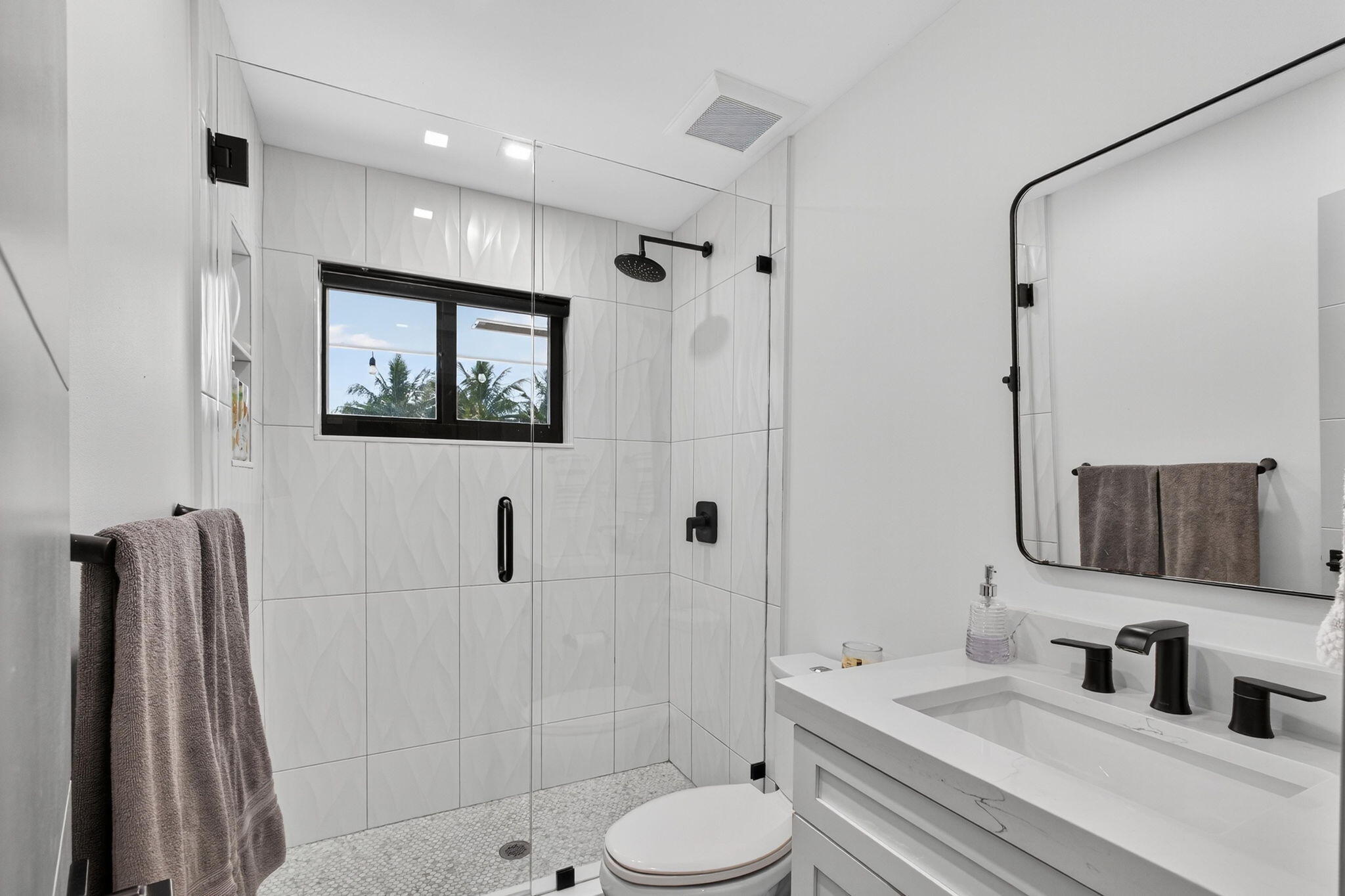 12 Leeward Circle Property Photo 27
