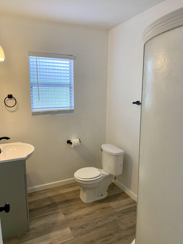 708 S Broadway Property Photo 5
