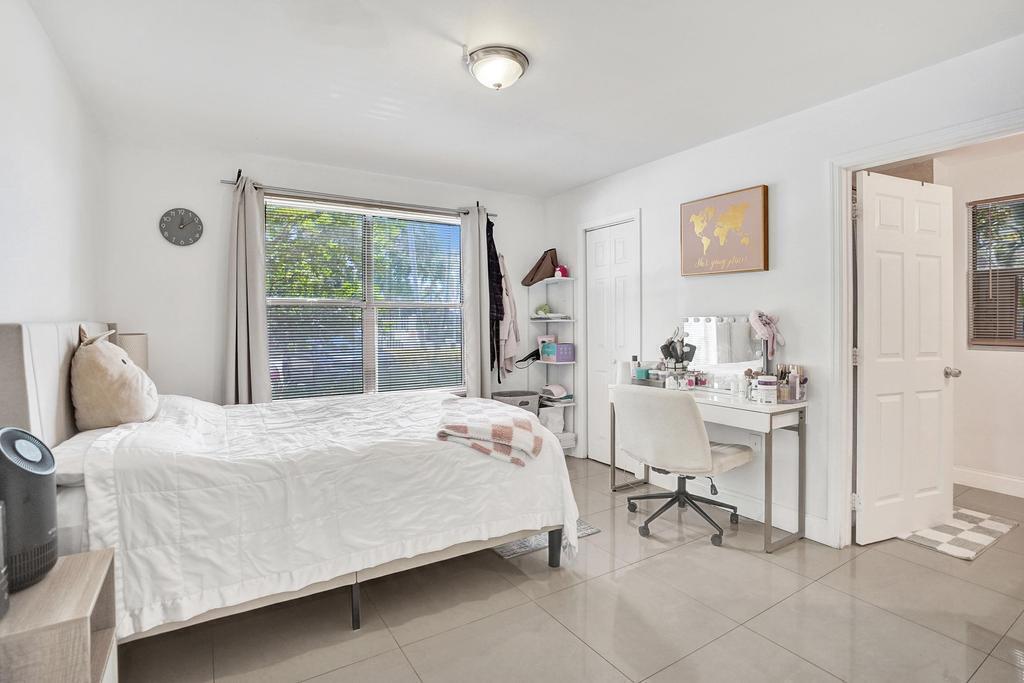 2311 N Congress Avenue 11 Property Photo 15