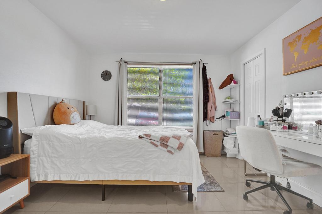 2311 N Congress Avenue 11 Property Photo 25