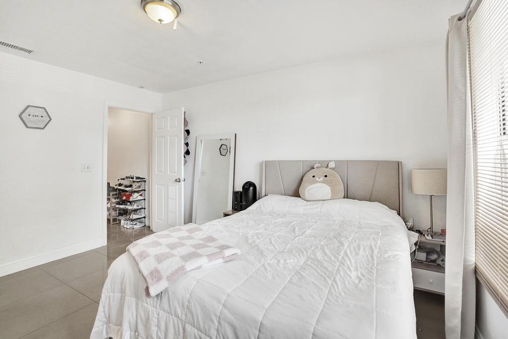 2311 N Congress Avenue 11 Property Photo 27