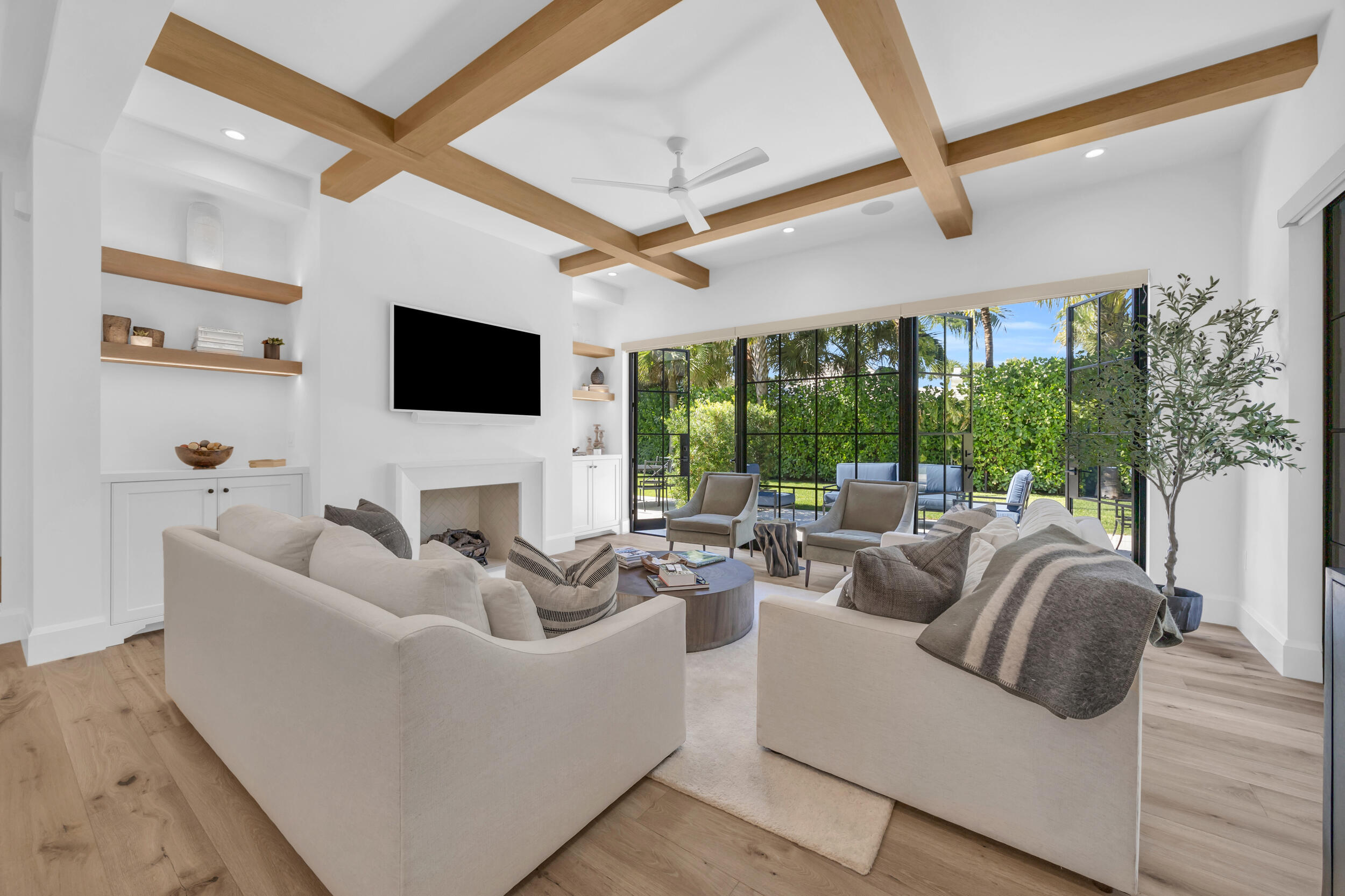 44 S Beach Road Property Photo 9