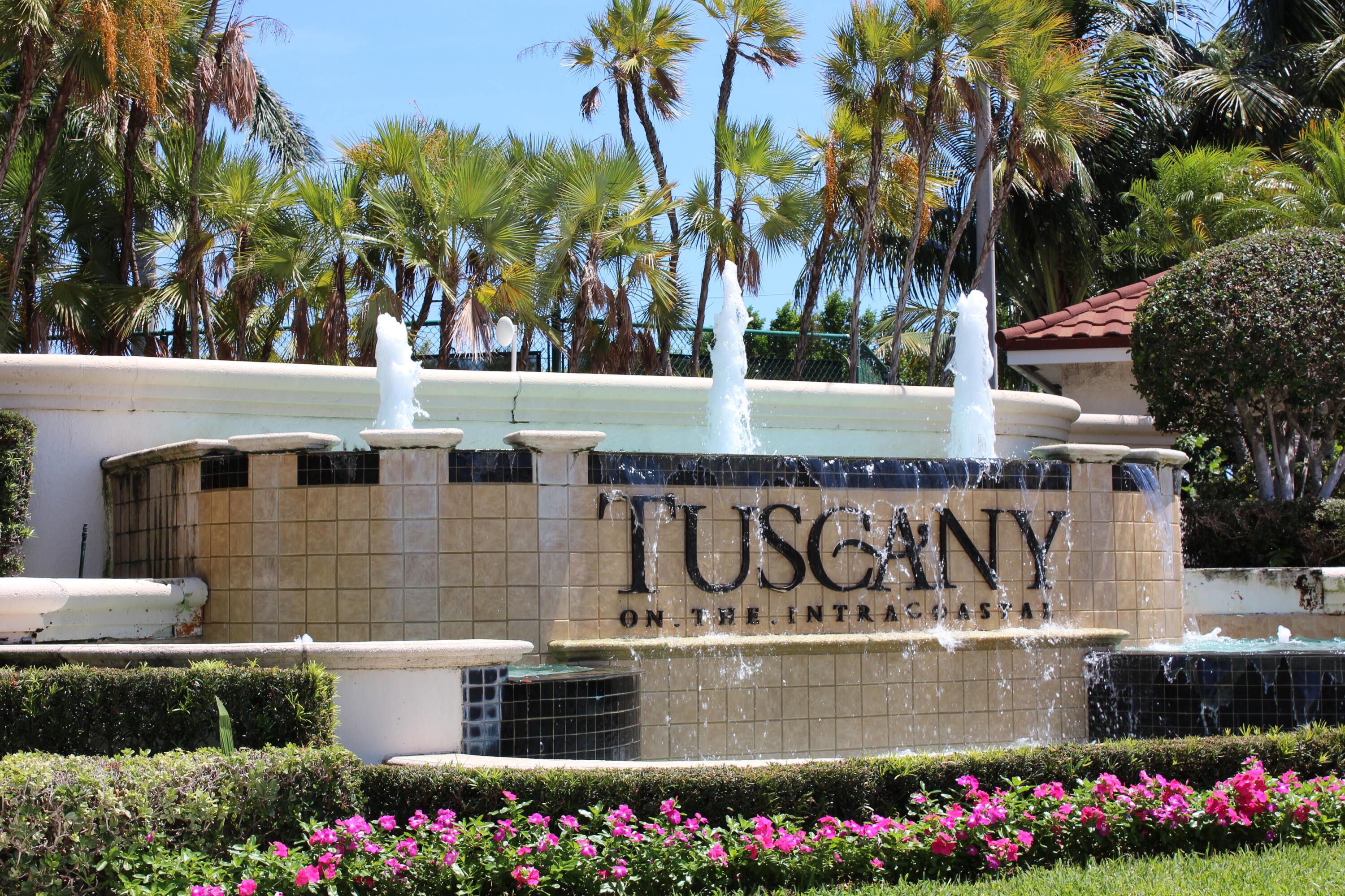 3302 Tuscany Way Property Photo 1