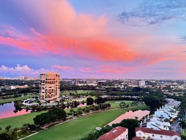 2000 Presidential Way Ph5 Property Photo 19