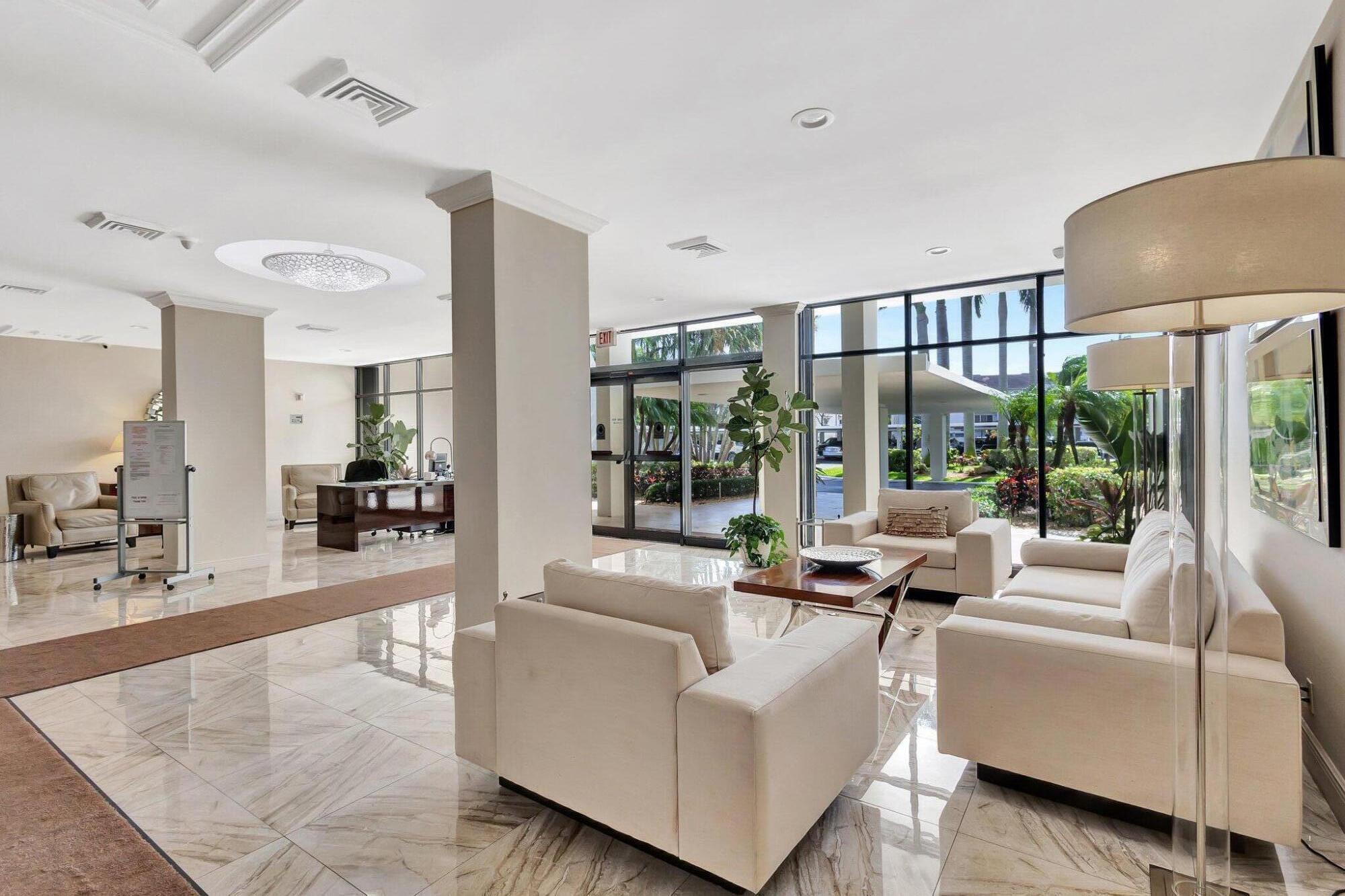2000 Presidential Way Ph5 Property Photo 34