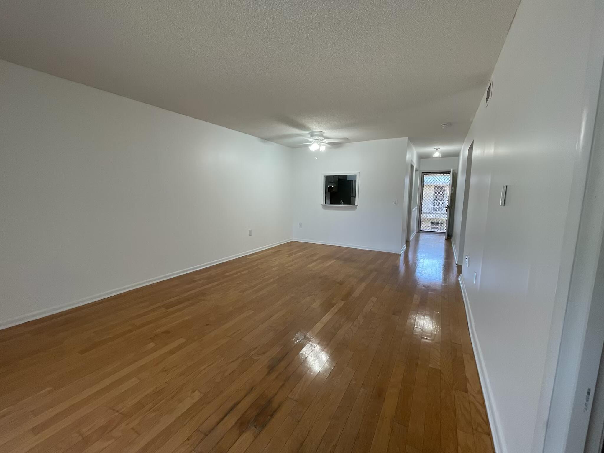 2302 Sunrise Boulevard 202 Property Photo 3
